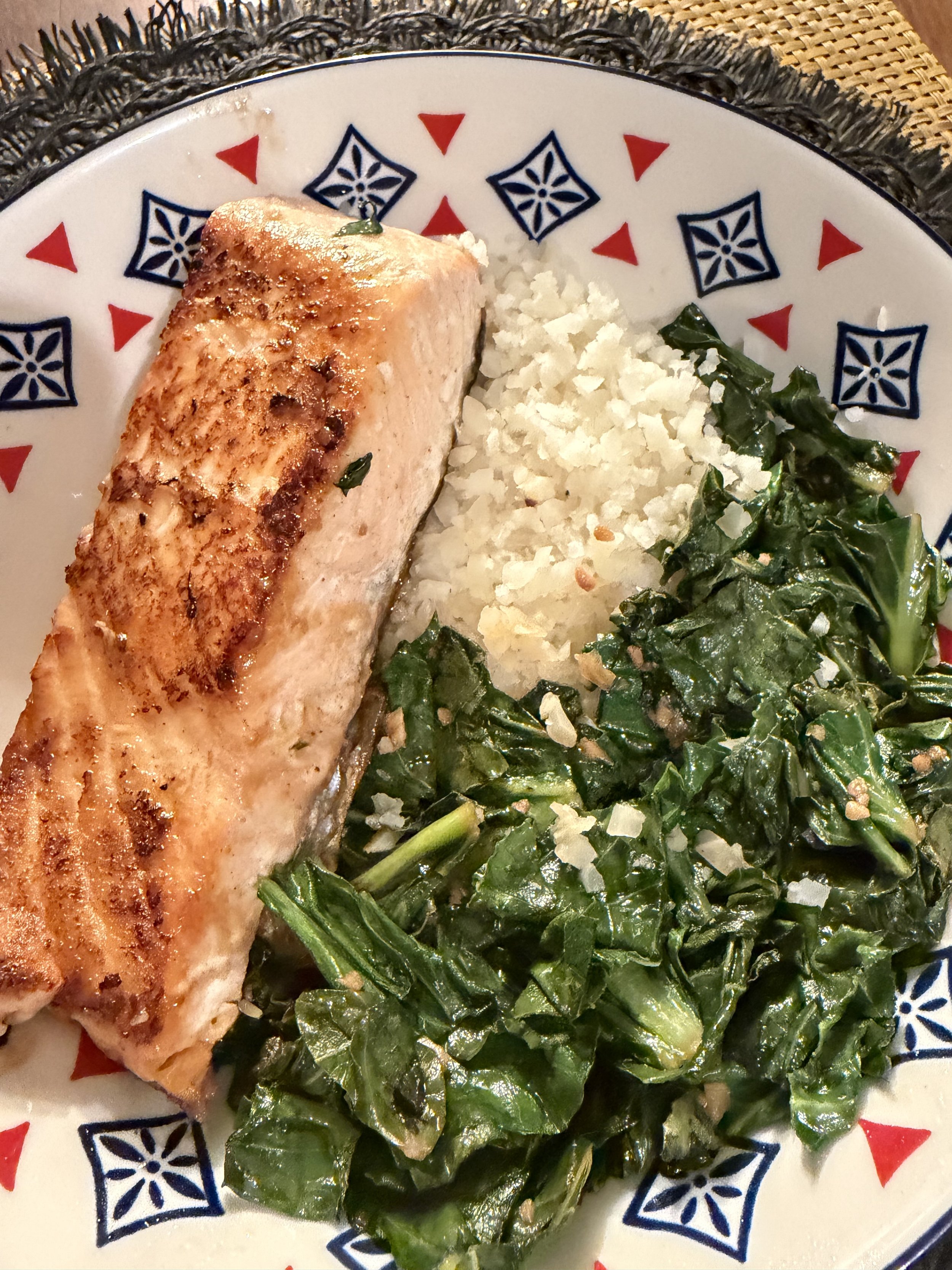Salmon, Collard Greens & Cauliflower