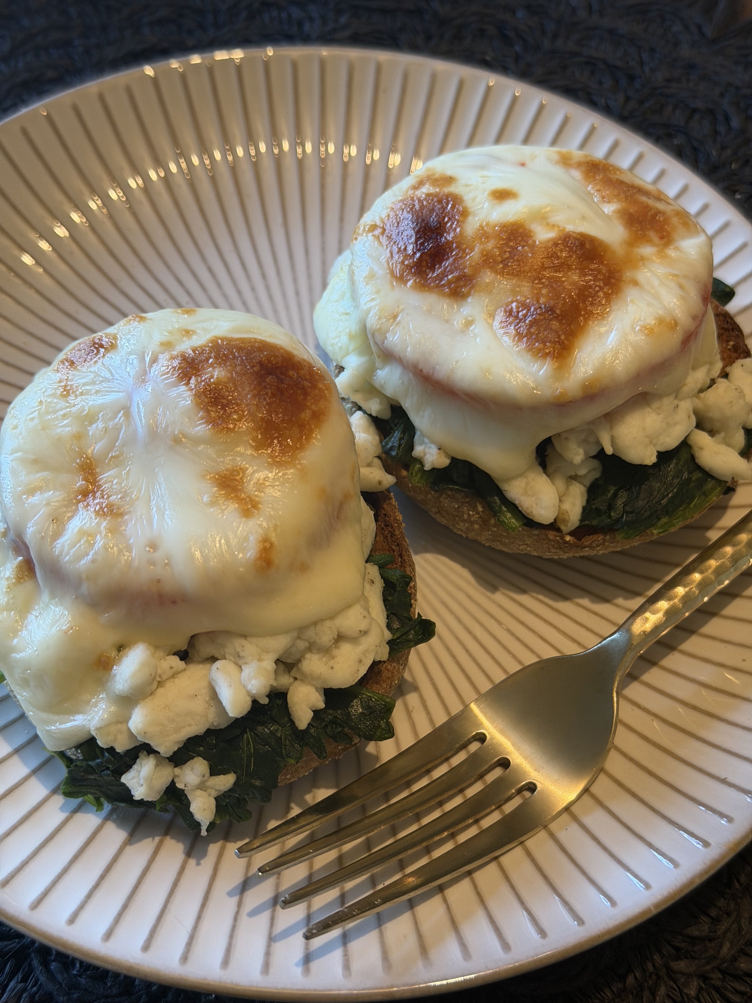 English Muffin Breakfast Pizza