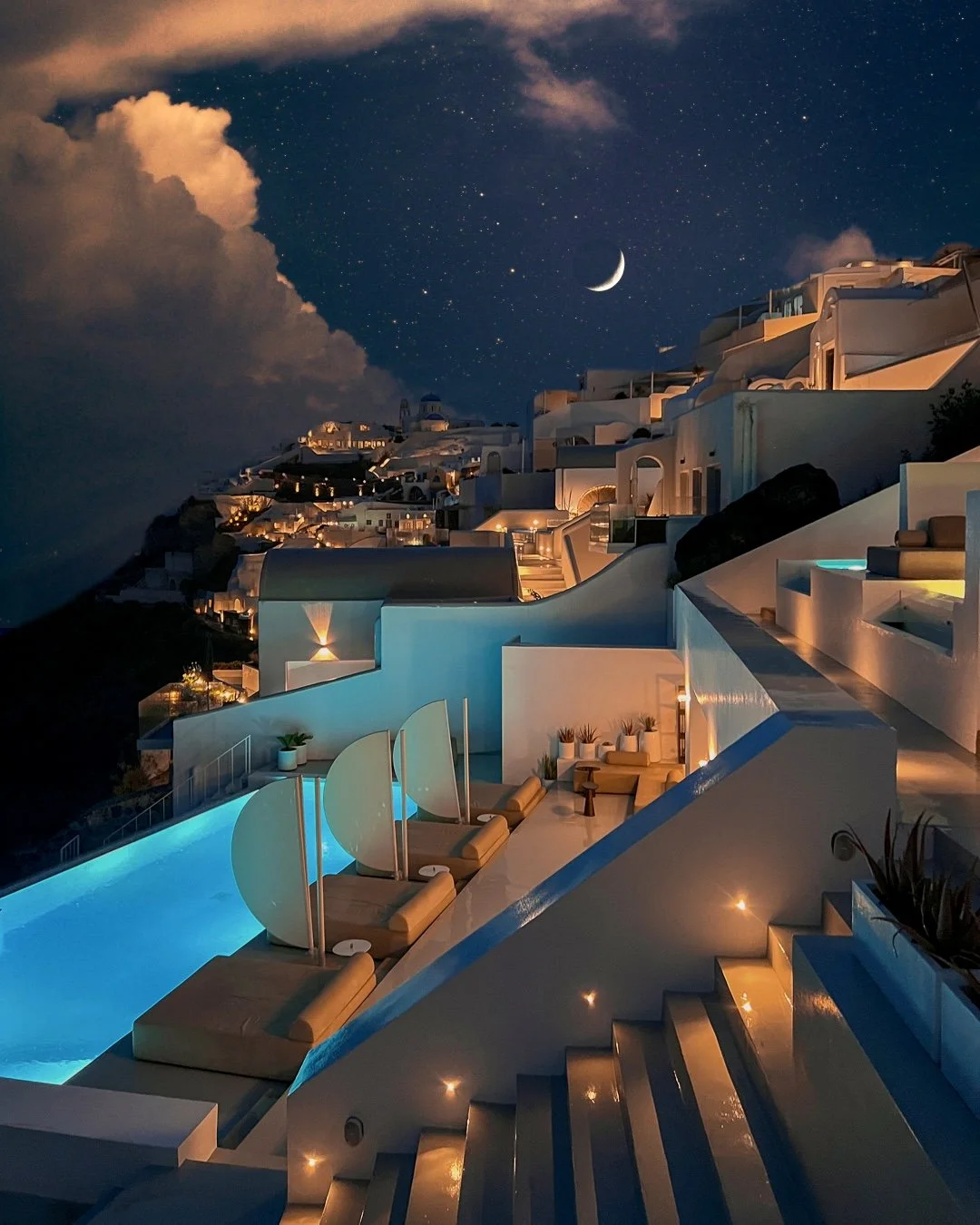 SAINTnightview1.jpg