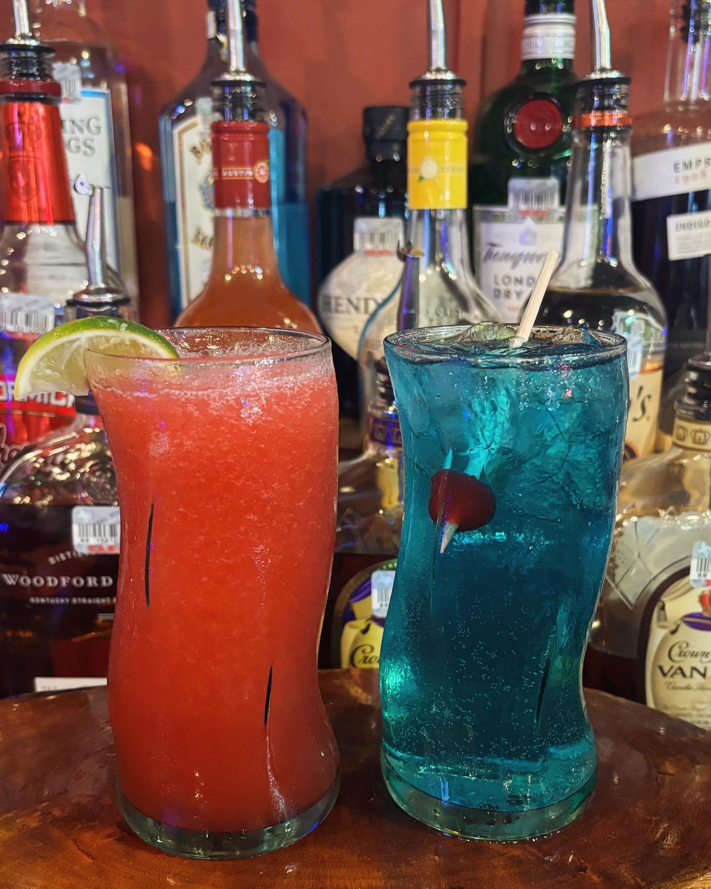 SPECIAL DRINKS 🍹 ‼️ Lightsabers can be red but most are blue. 
If you&rsquo;re a Star Wars fan,
May the Fourth be with you!
Come join us at the Beeville Steakhouse to choose!

The Darkside vs The Jedi