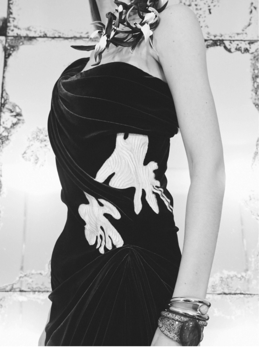 'LASCIVE', Haute Couture Printemps-été 2026, inspired by Magdalene Odundo. Courtesy Dior. 