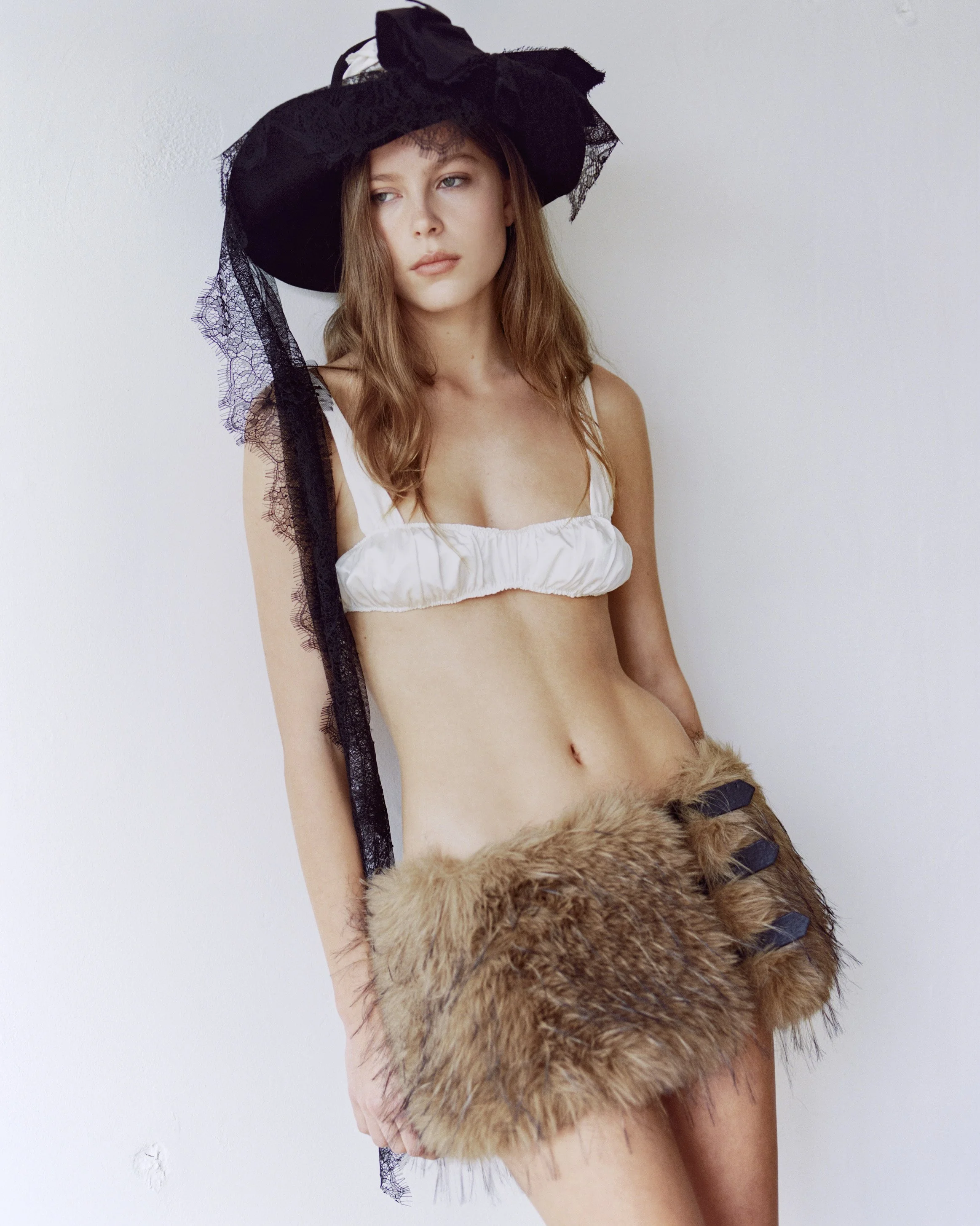Alma Ines bra, Kourh skirt, Alix Higgins hat
