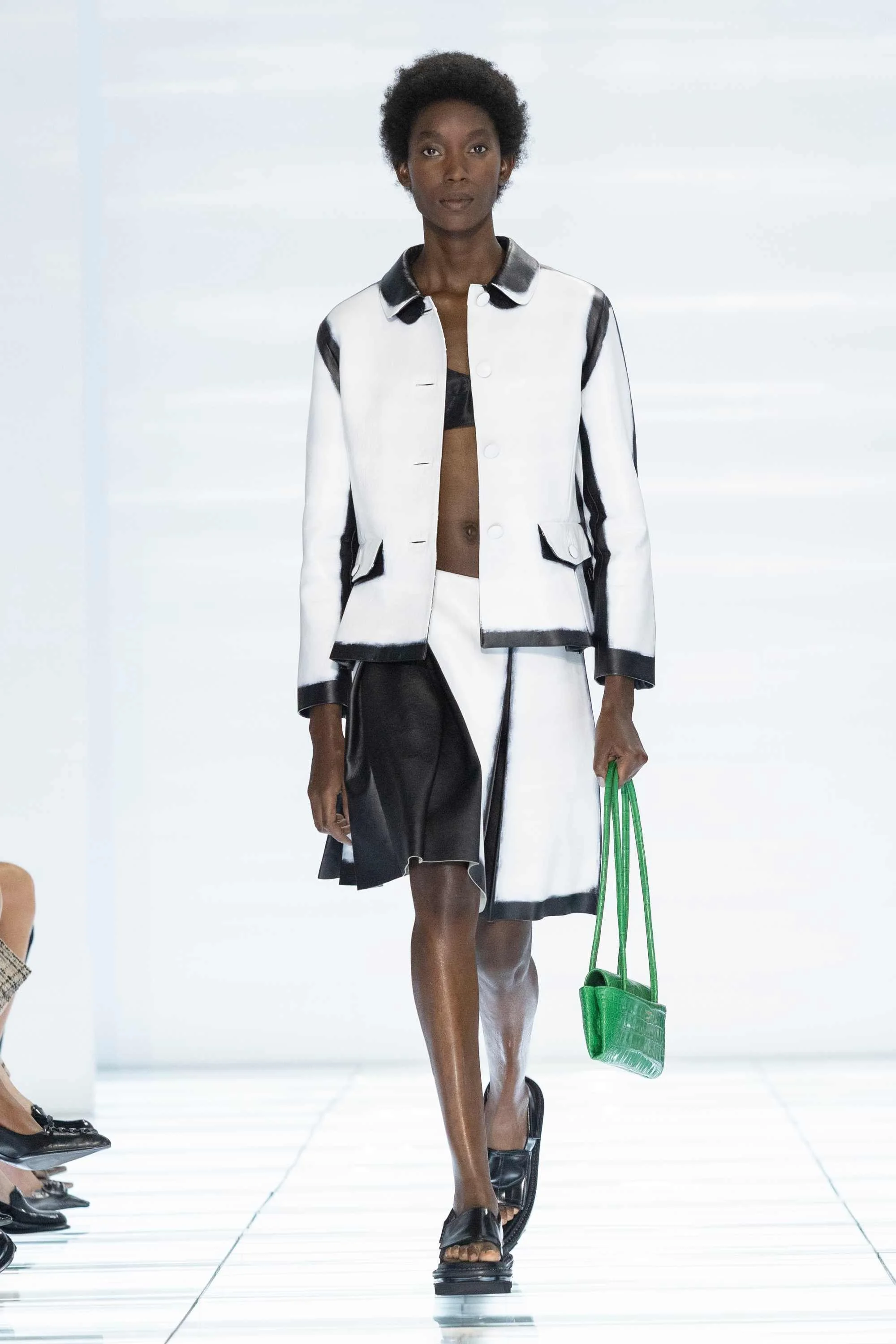 Prada Donna SS27_036.jpg
