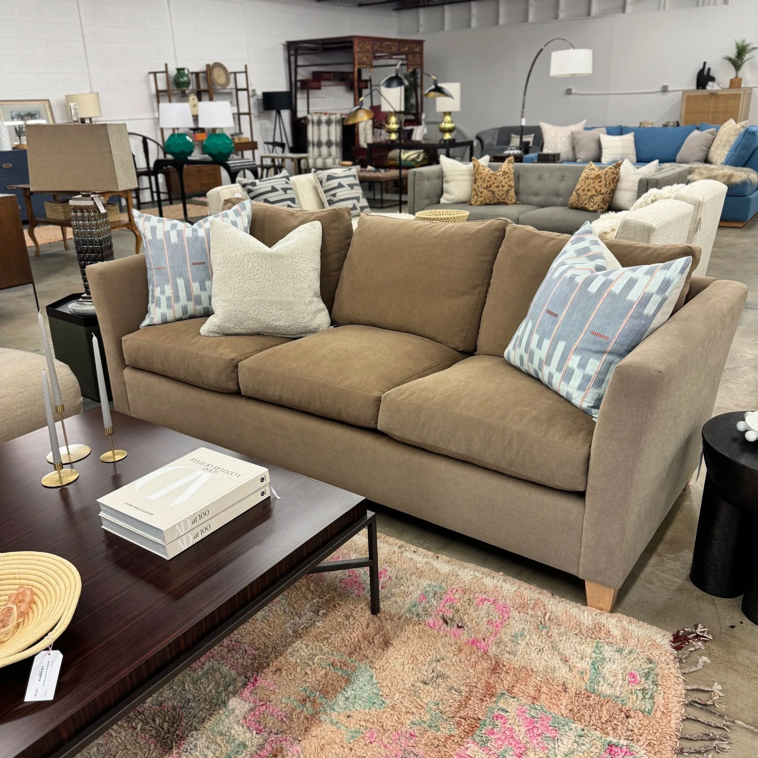 Kreiss Sofa - 93W x 39D x 30H