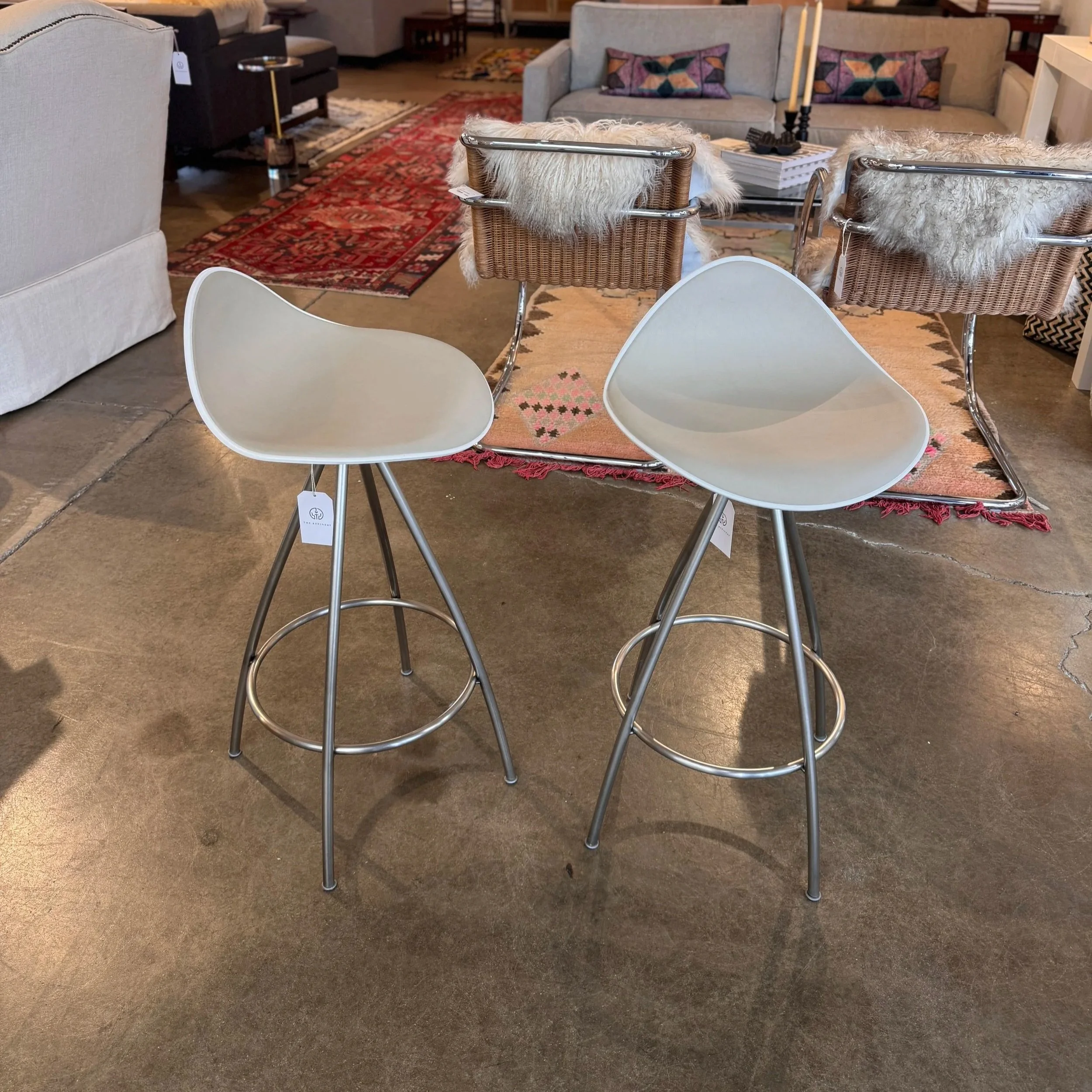 DWR Stua Onda Counter Stool - 27"H