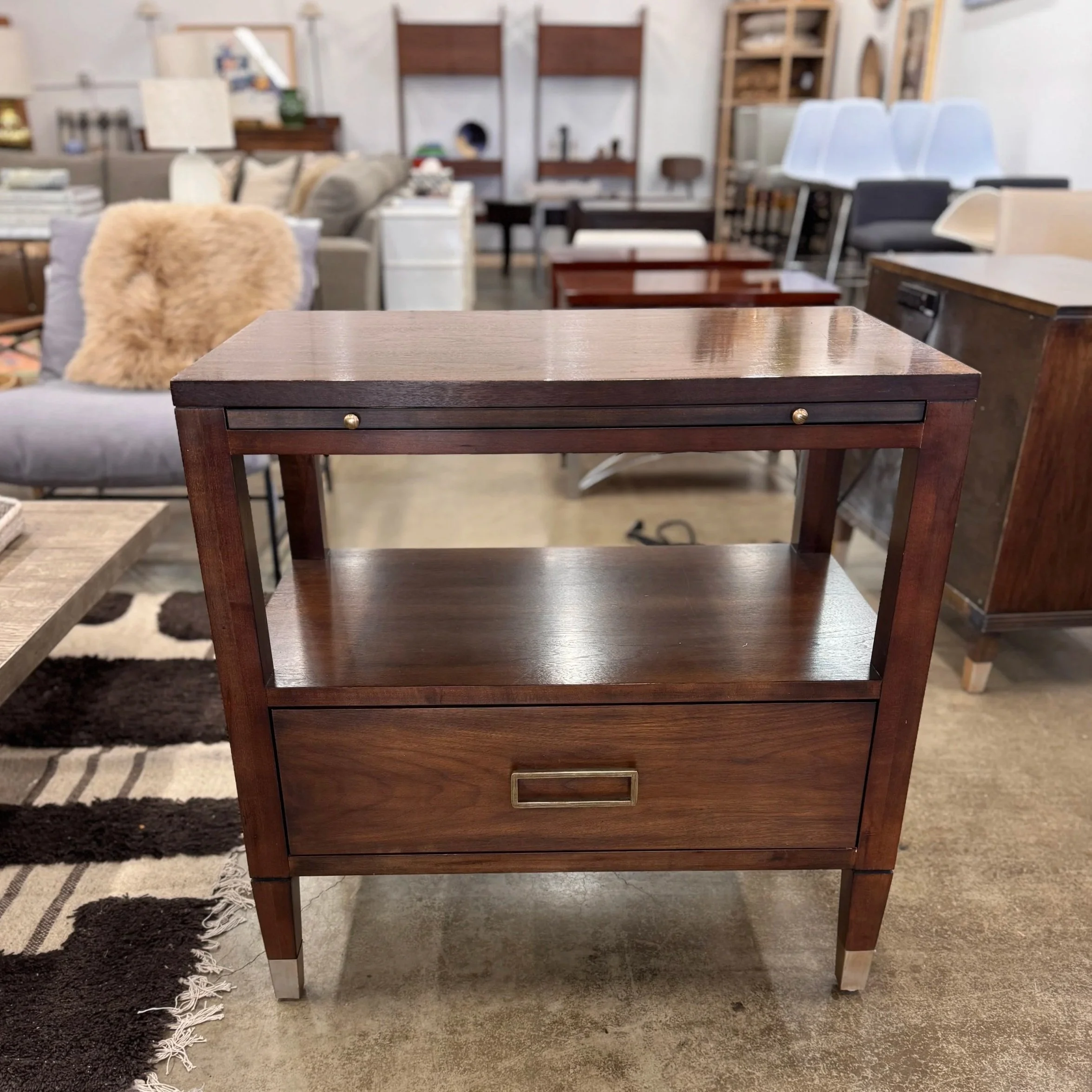 Hickory Westport Nightstand (32W x 19D x 32H)