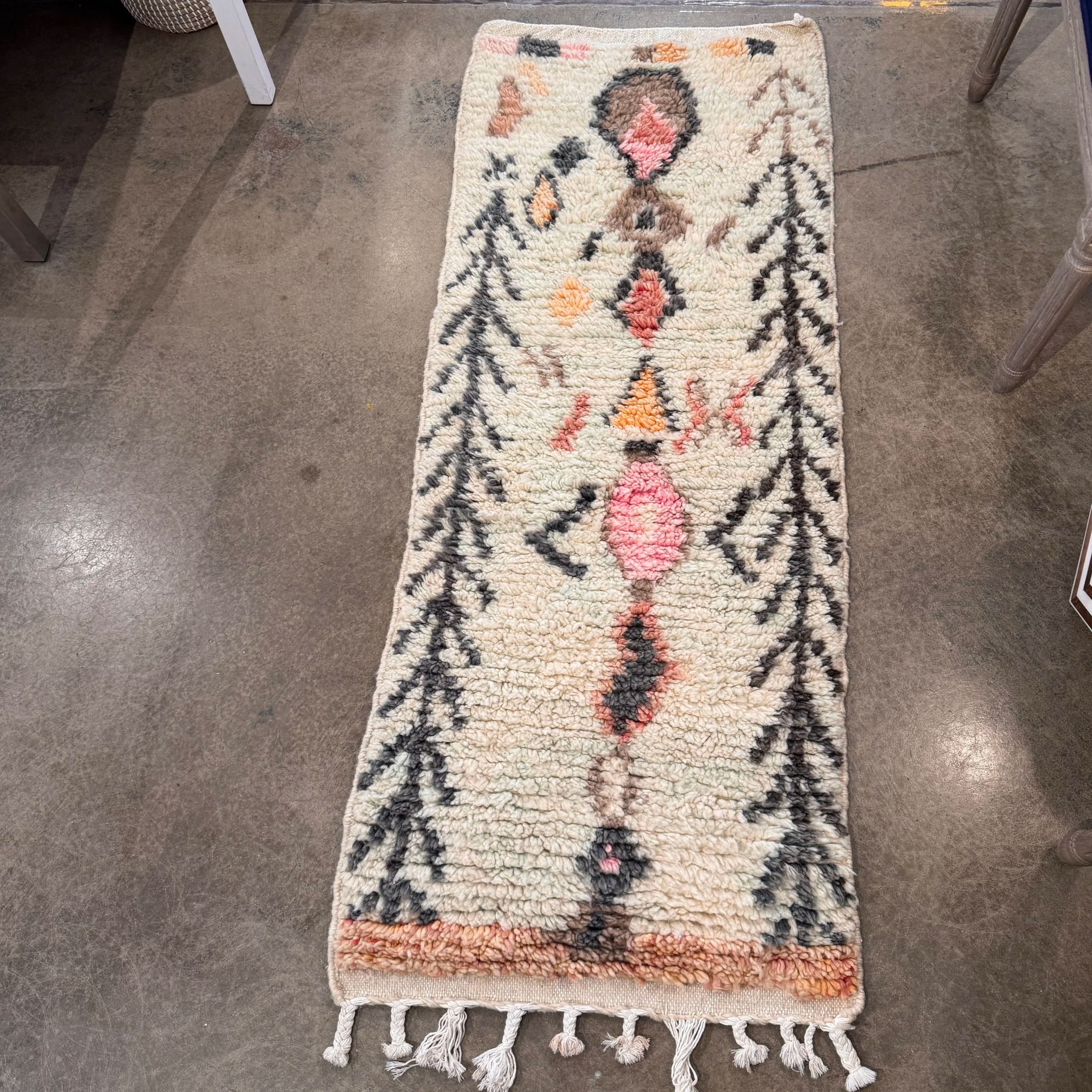 Moroccan Boujaad Rug (2' x 5'4")