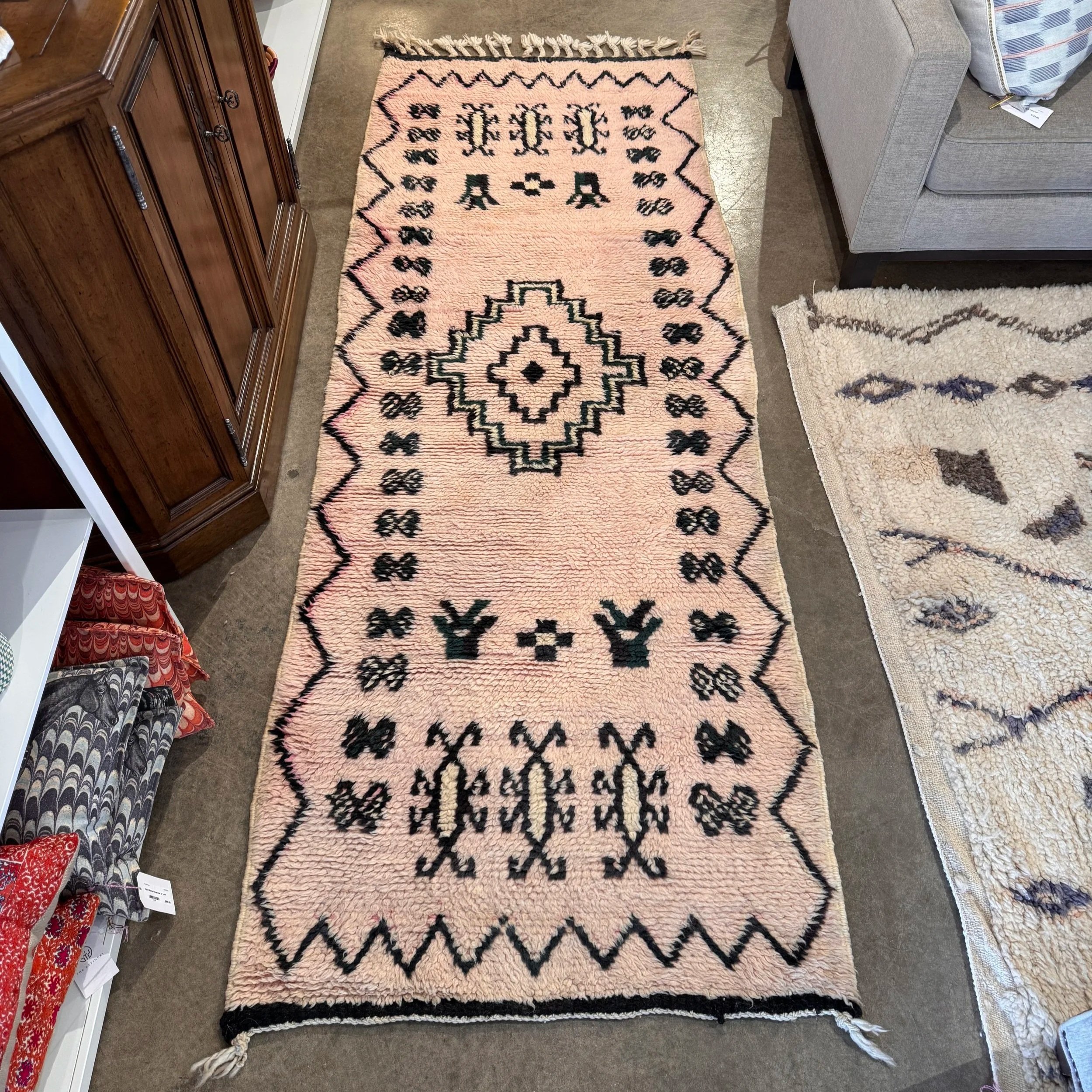 Moroccan Boujaad Rug (3' x 8')