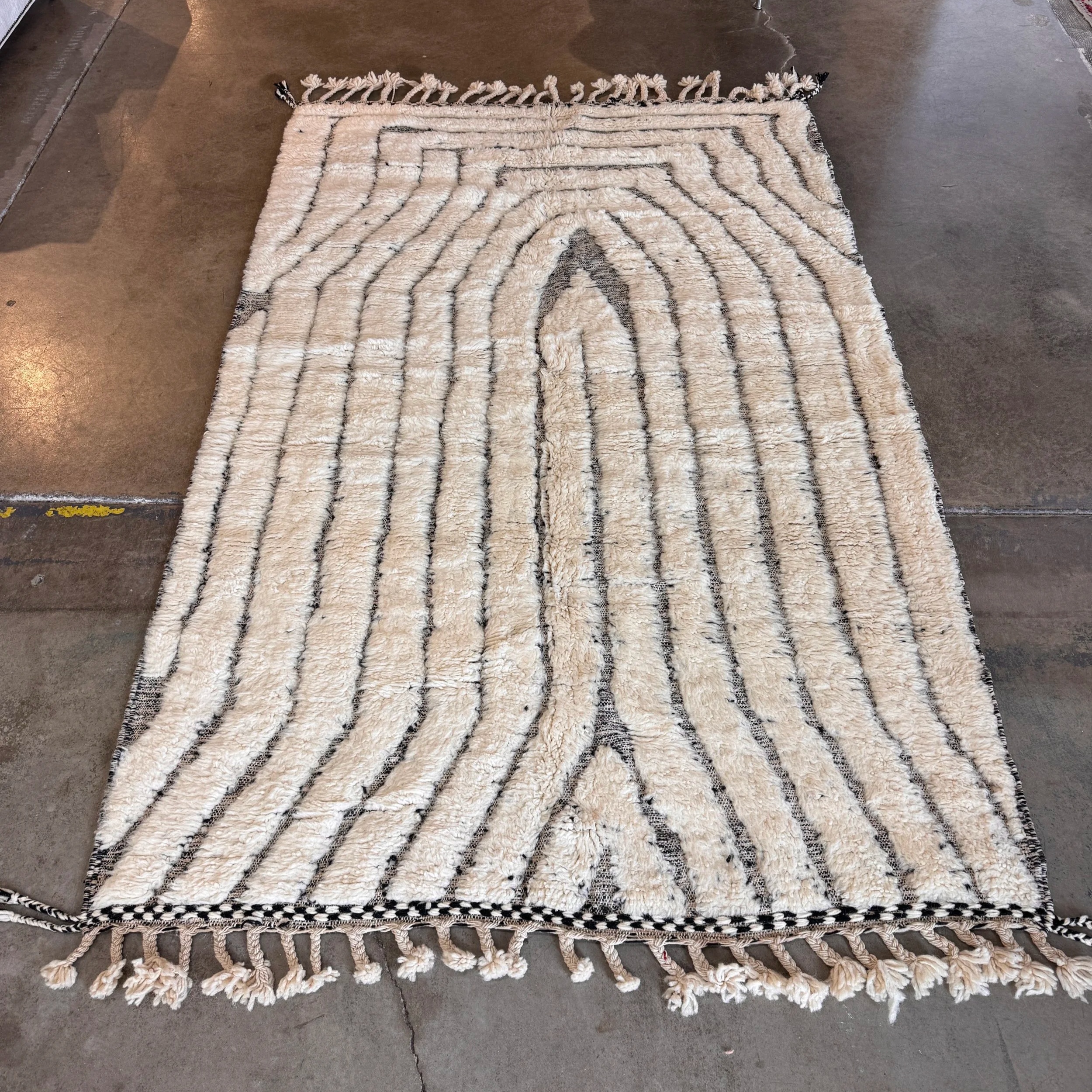 Moroccan Beni Ourain Rug (5' x 8')