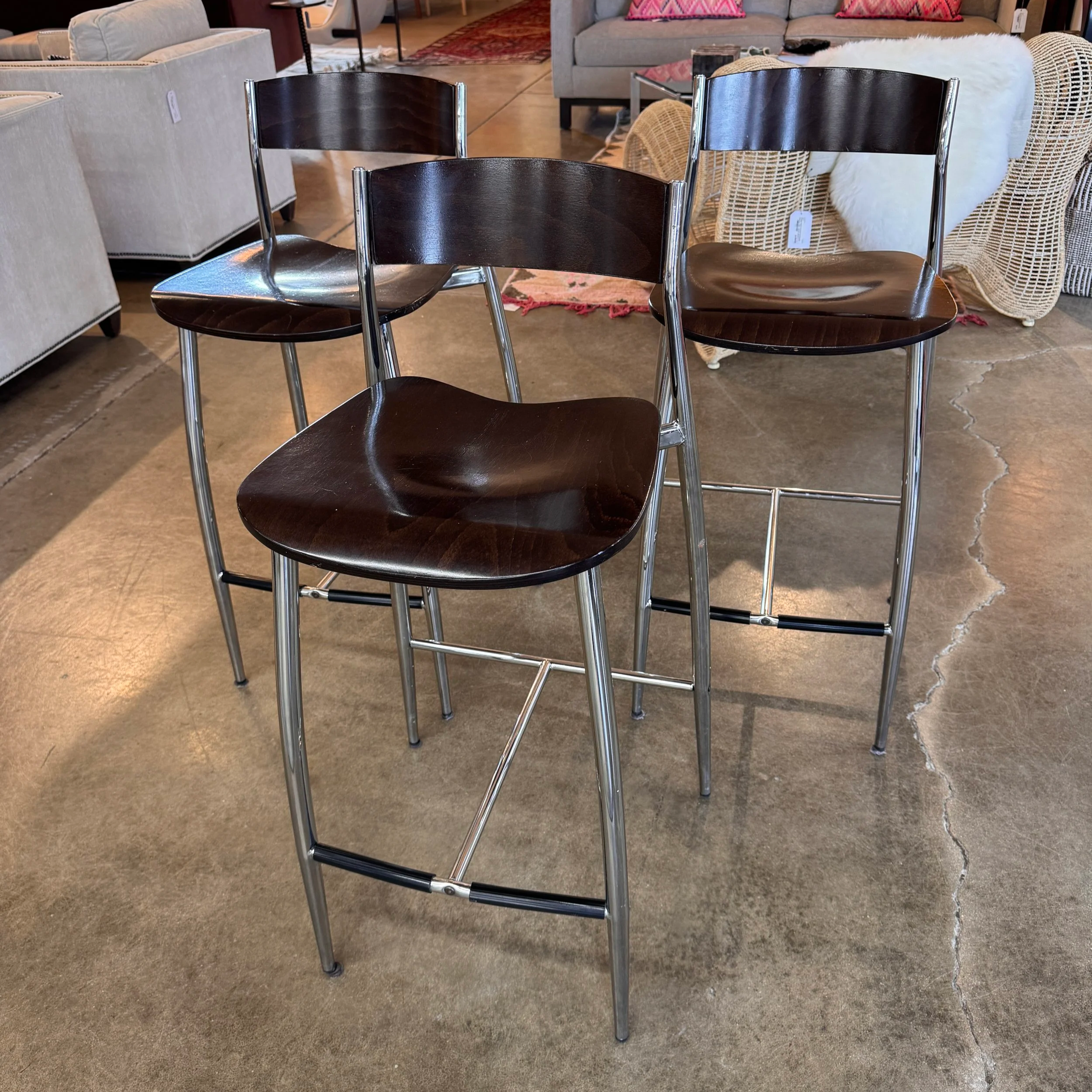 DWR Counter Height Stool (26.5"H seat)