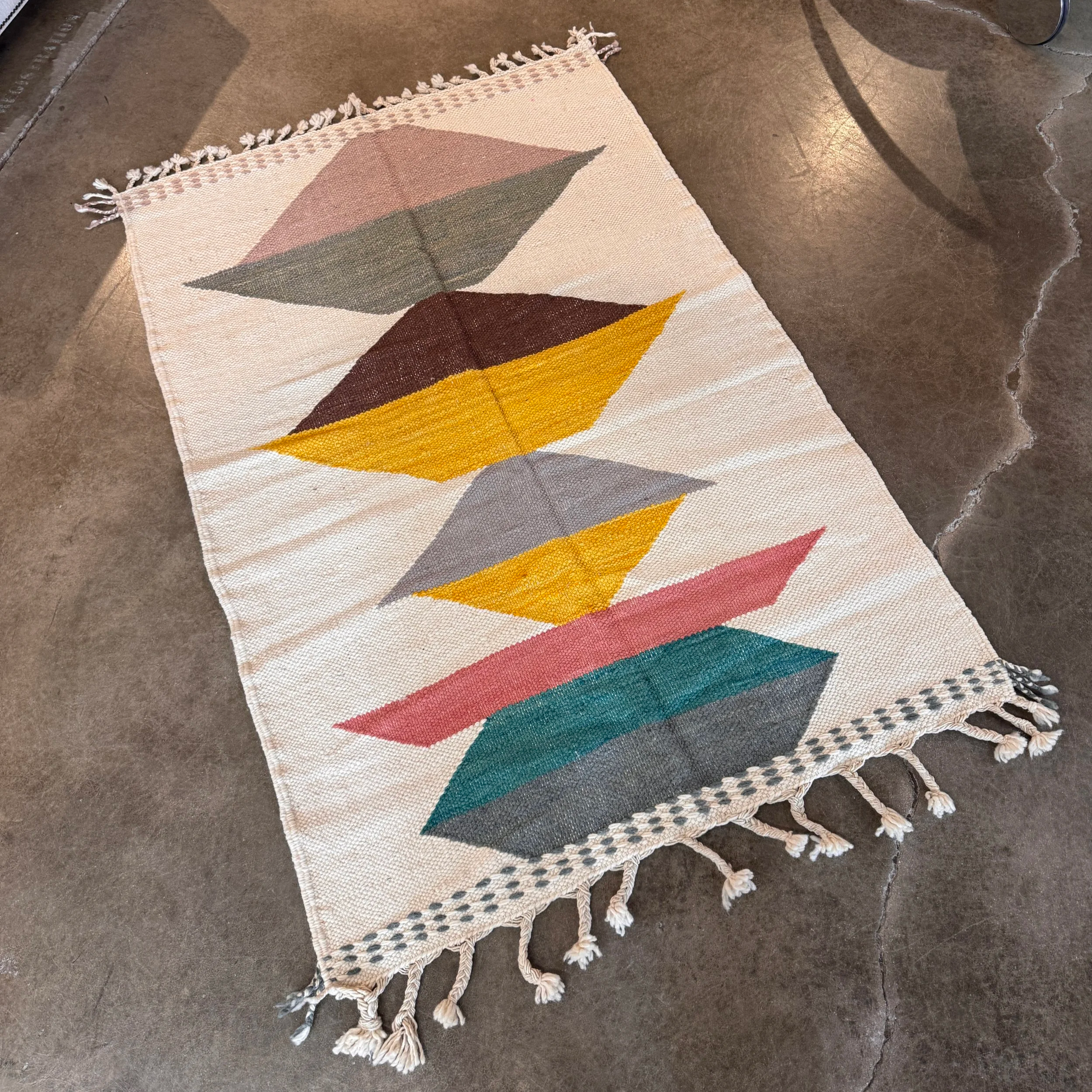 Moroccan Ourika Kilim (3' x 5')