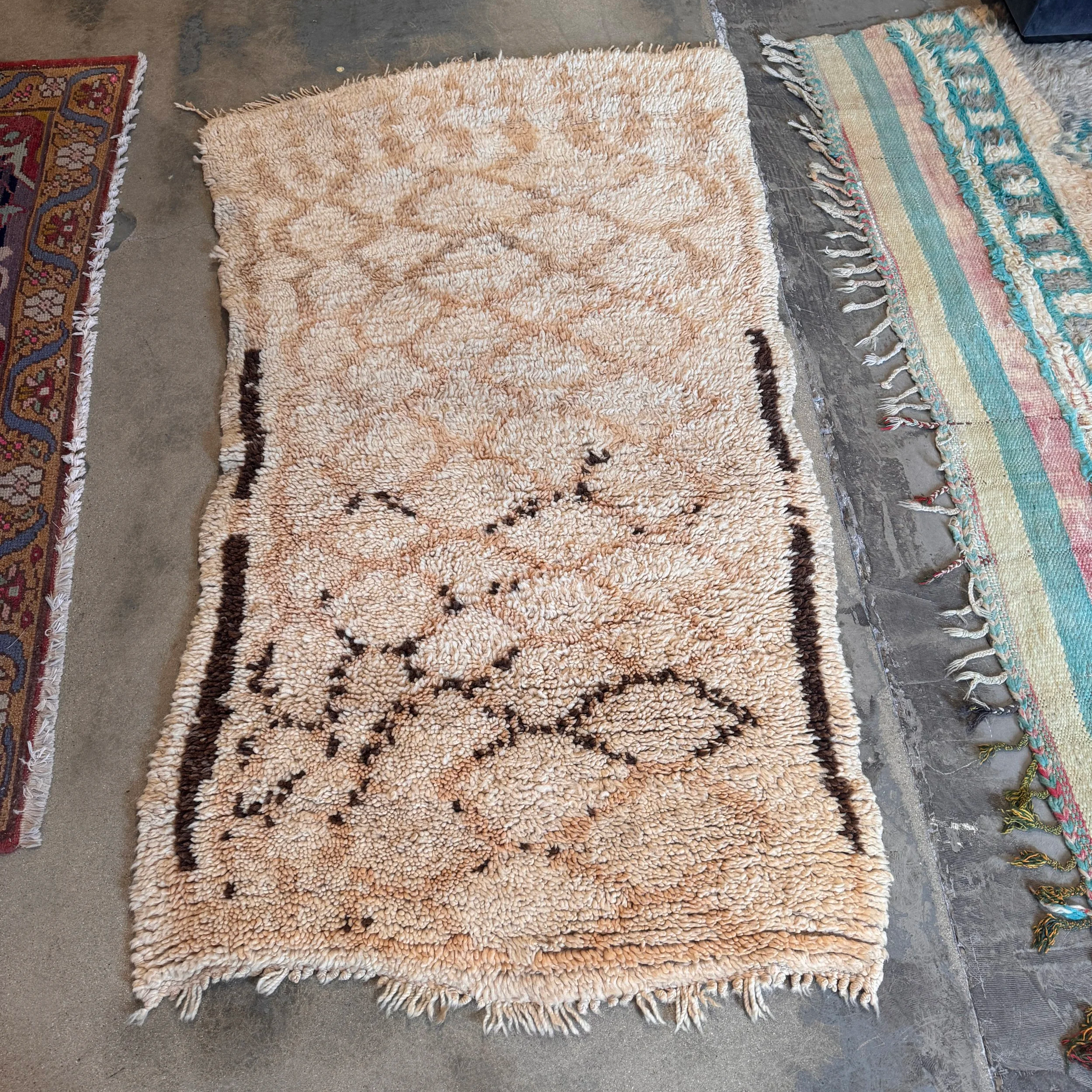 Vintage Moroccan Rug - 33" x 58"