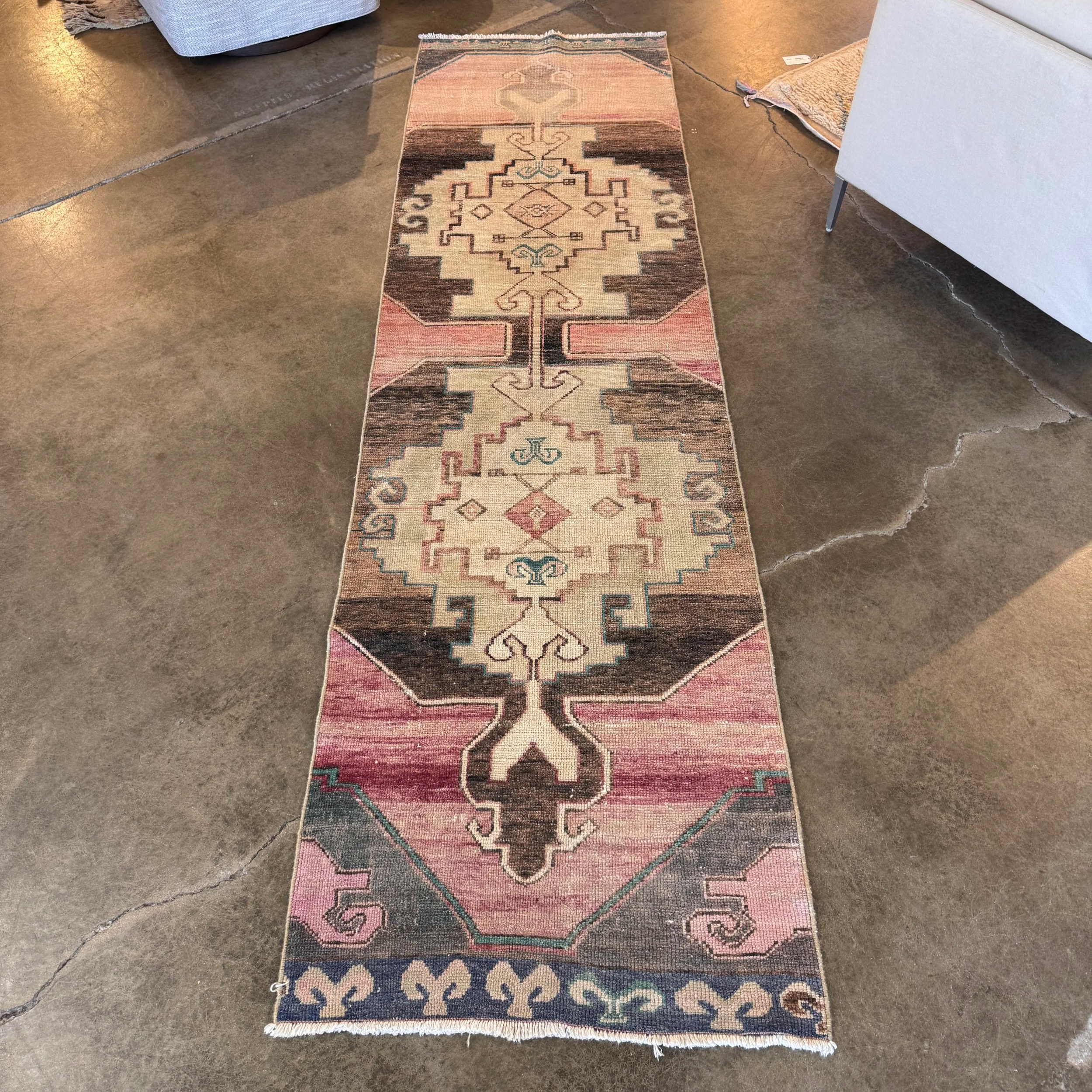 Turkish Runner (2'10" x 9'10")