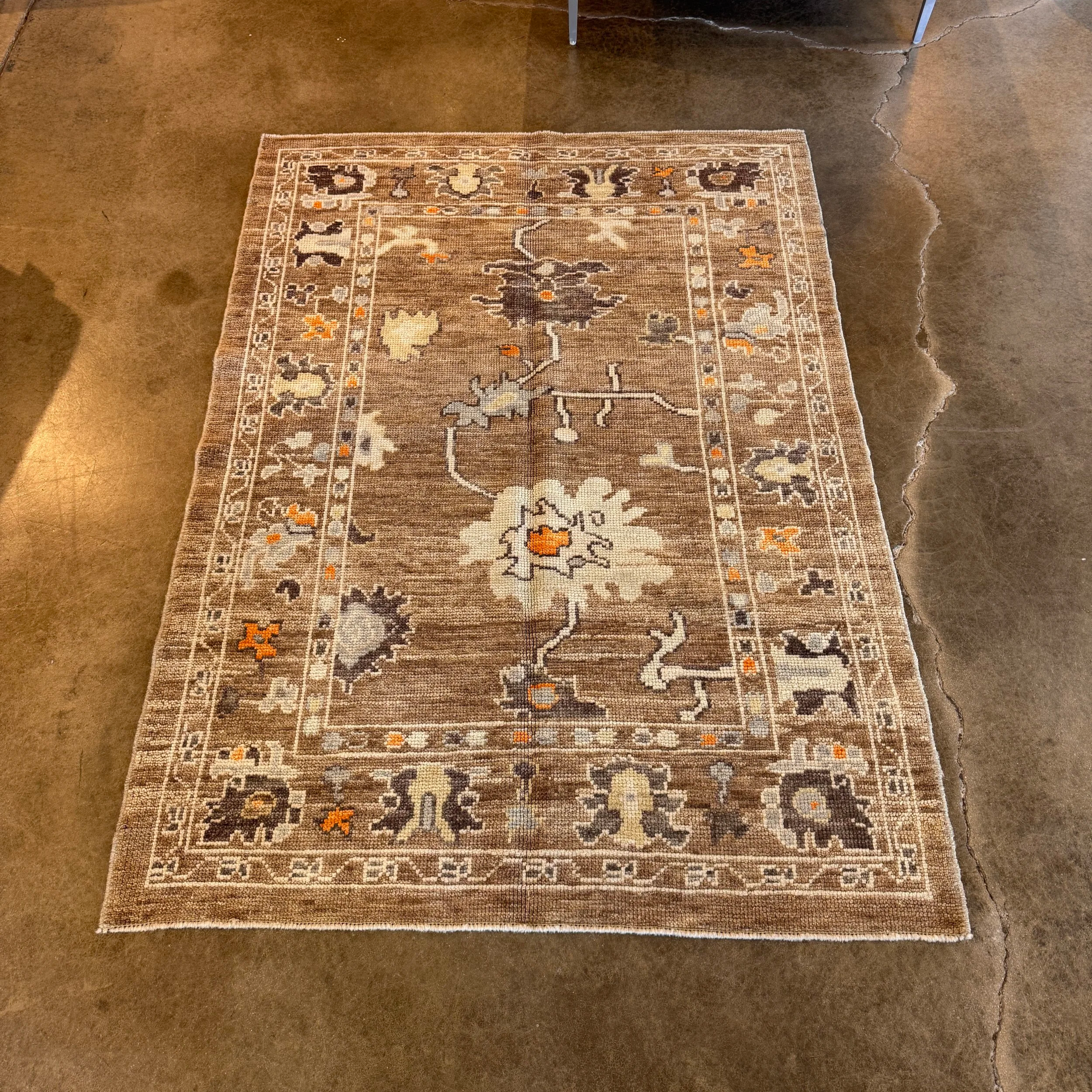 Vintage Turkish Oushak Rug (4' x 5'7")