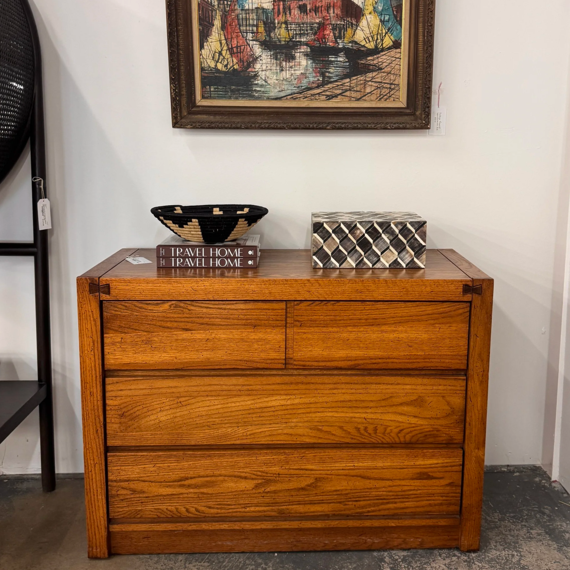 Vintage Lea Industries Oak Post-modern Dresser (40W x 17D x 29H)