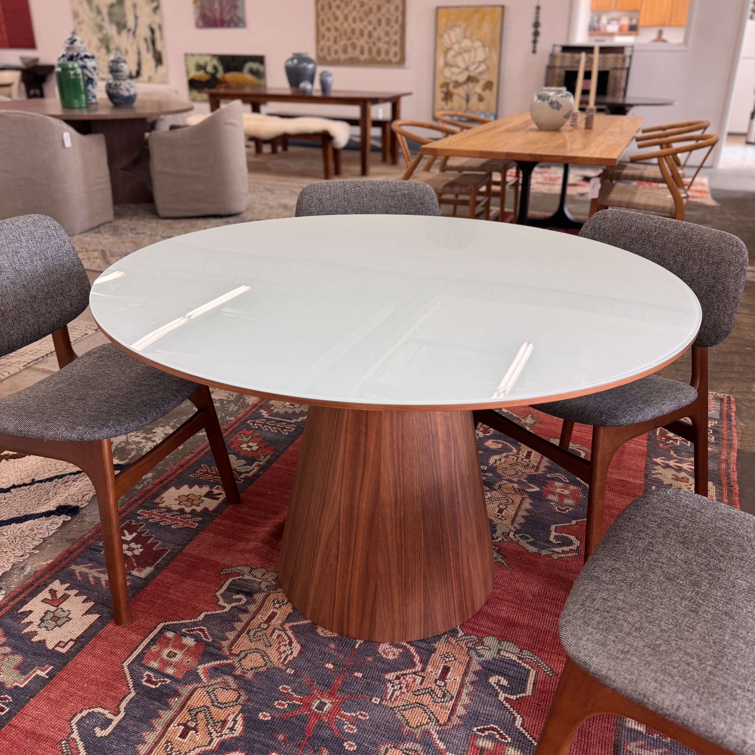 Castlery Round Dining Table (47.2")