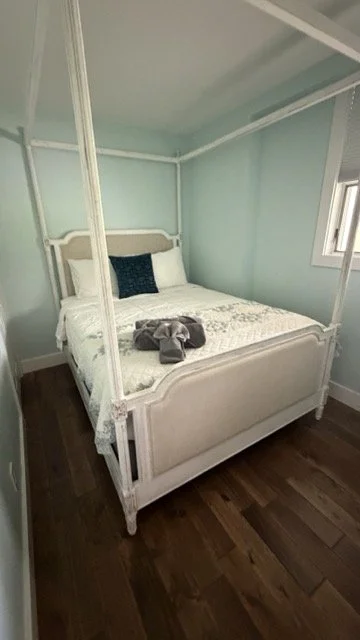 Blue Double Room in the Creamery