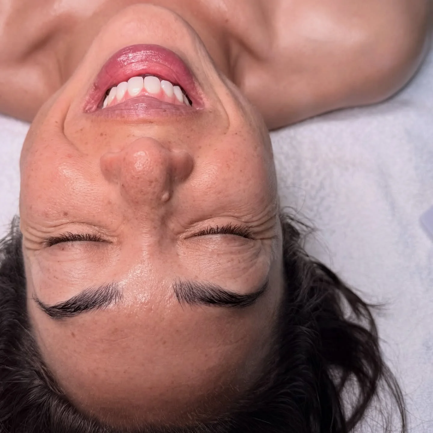 THIS is the business we&rsquo;re in.

not just facials.
no filters. 
no fluff.

we&rsquo;re in the business of
changing how you feel in your own skin.

#santacruz #hydrafacial #skin