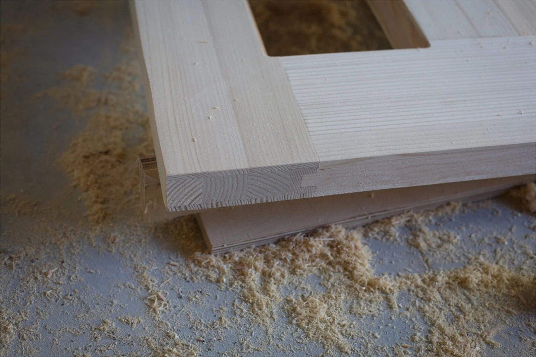 Inspired by the @lostartpress book Build a Chair from Bulls%$t and a need for shop doors, I built two stave core doors out of left over construction lumber. 

The skins are made from ripping and flipping the least hideous 2x6s to get vertical grain a