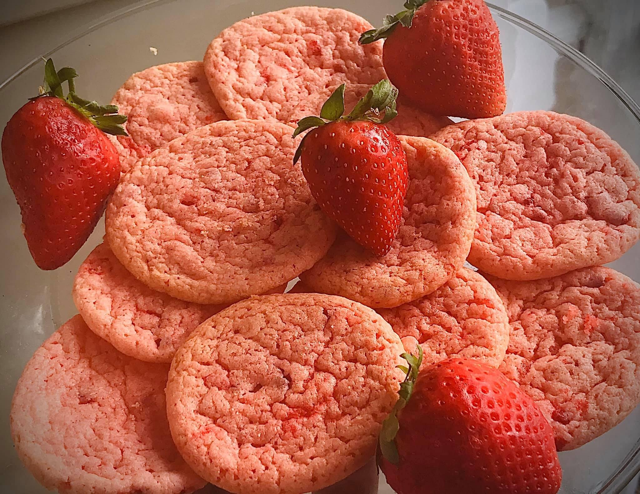 Strawberry Sugar Cookie