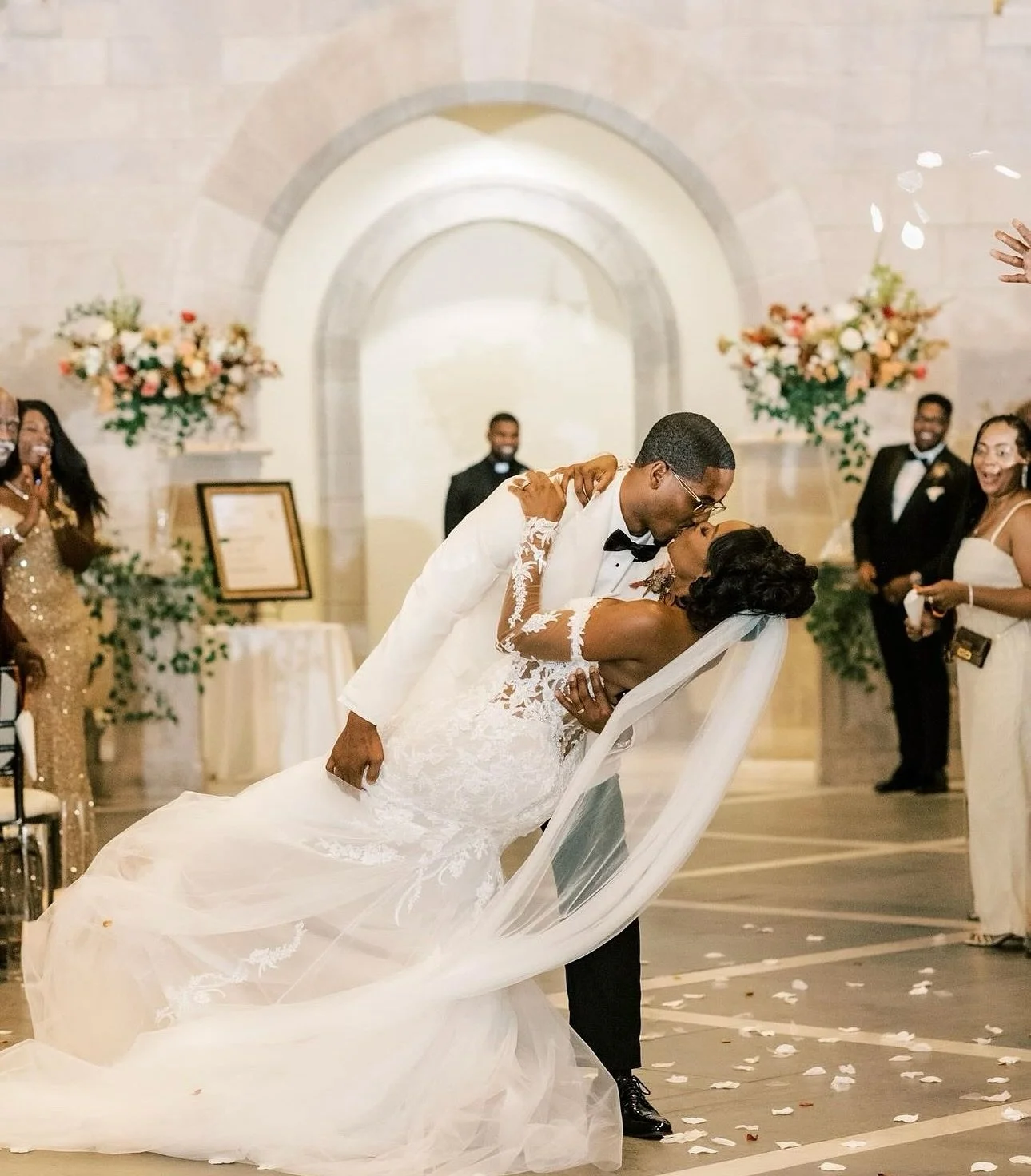 💐HAPPY ANNIVERSARY 💐

The Robinson&rsquo;s made their first 365 day lap 💕 

In honor of their celebration, here&rsquo;s a few fire photos  of them captured by the amazing @morganreneephoto 

Manifesting continued happiness, love, and health for th