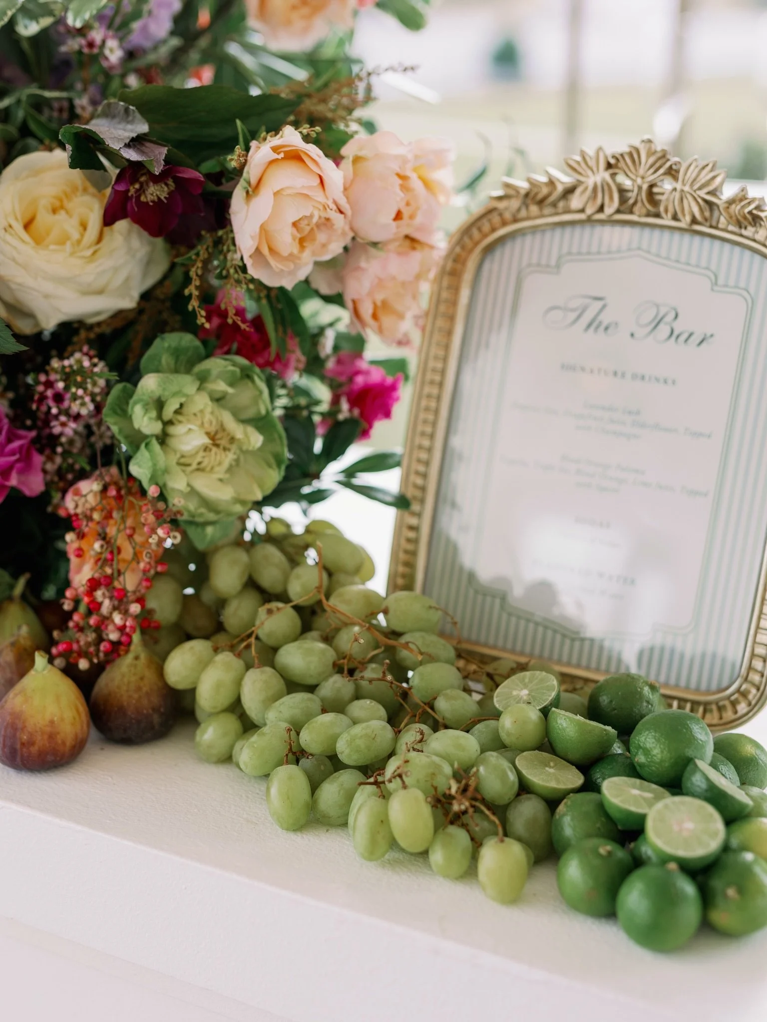 The bar shouldn&rsquo;t be an afterthought.

Before the dance floor fills&hellip; before the speeches begin&hellip;

There&rsquo;s this moment.

Where guests gather, take it all in, and settle into the experience.

That&rsquo;s where design matters m