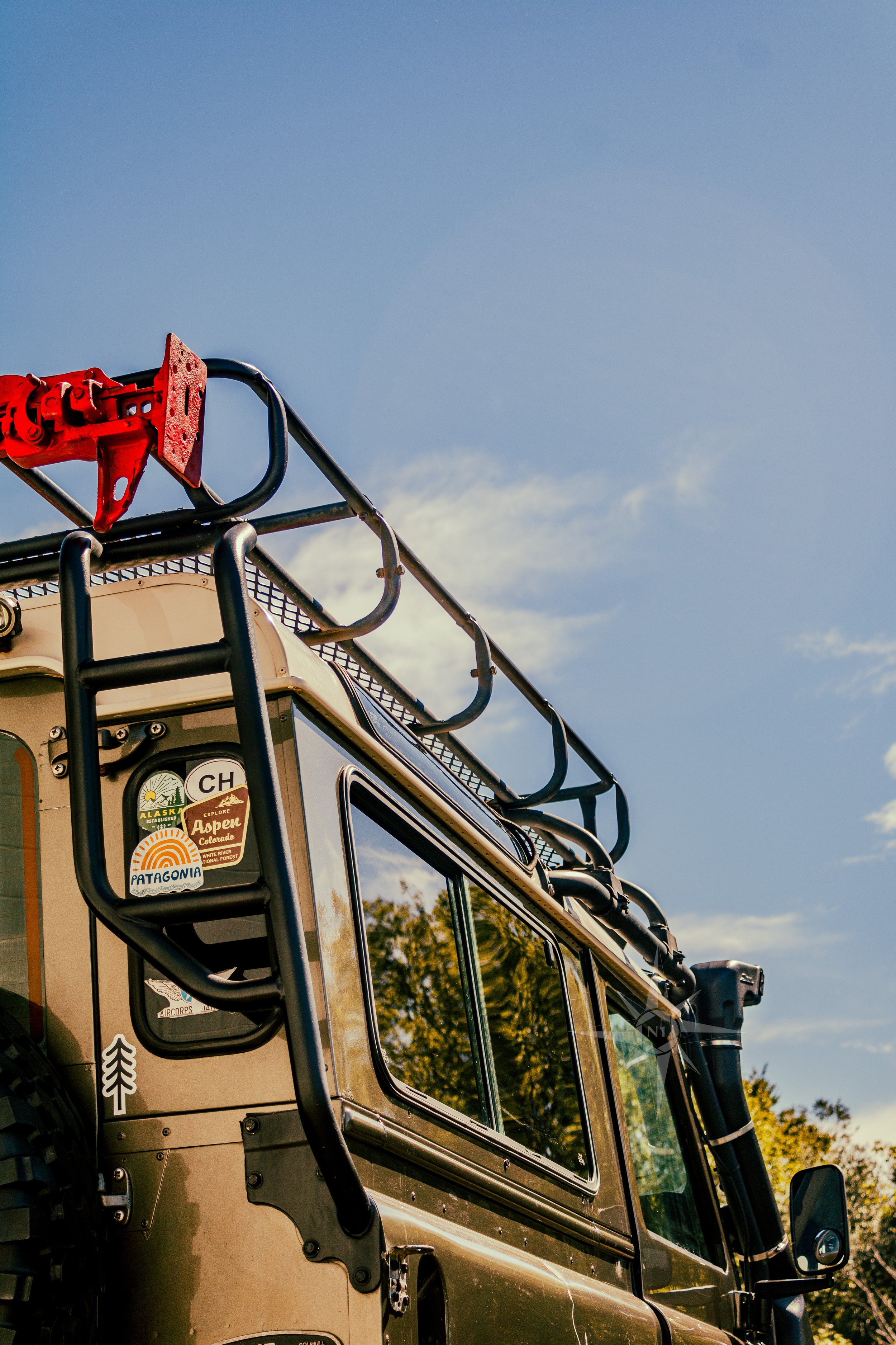 defender-vintage-stickers.jpg