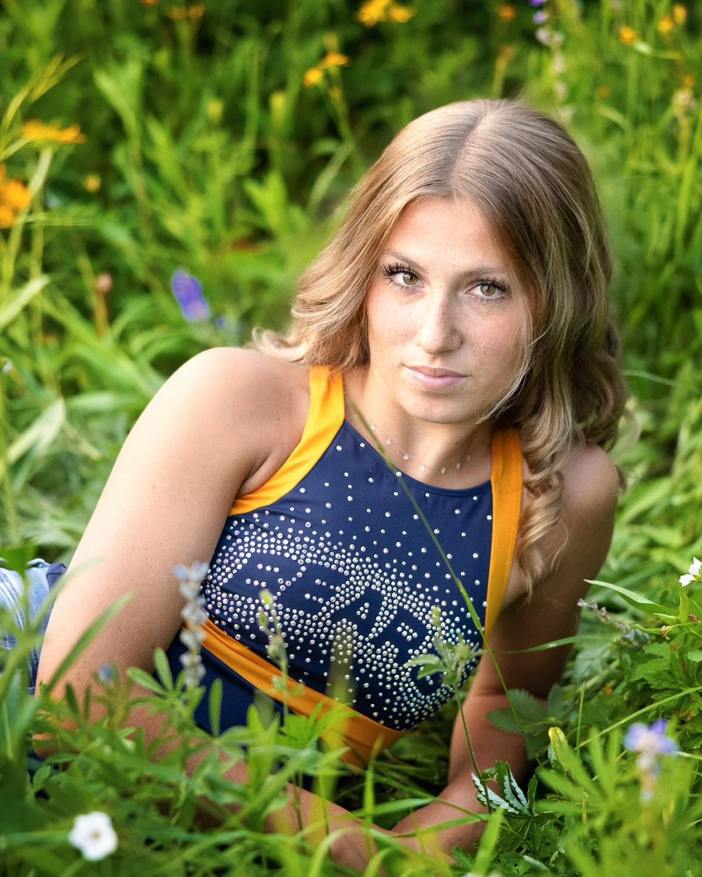 Senior Sunday with this beauty💛

#seniorsquad #seniorsunday #flowerfields