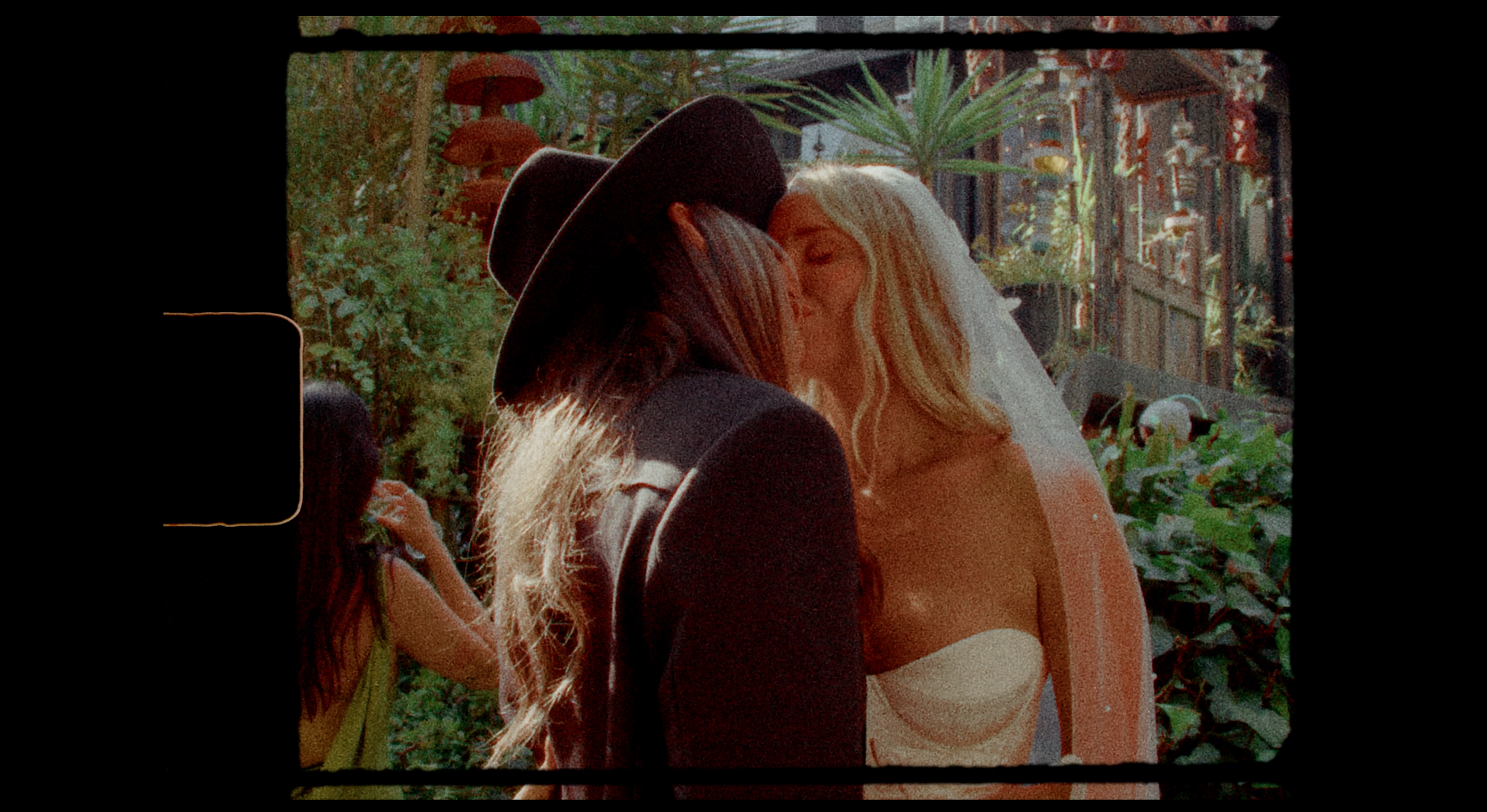 Lindsay & Ariel