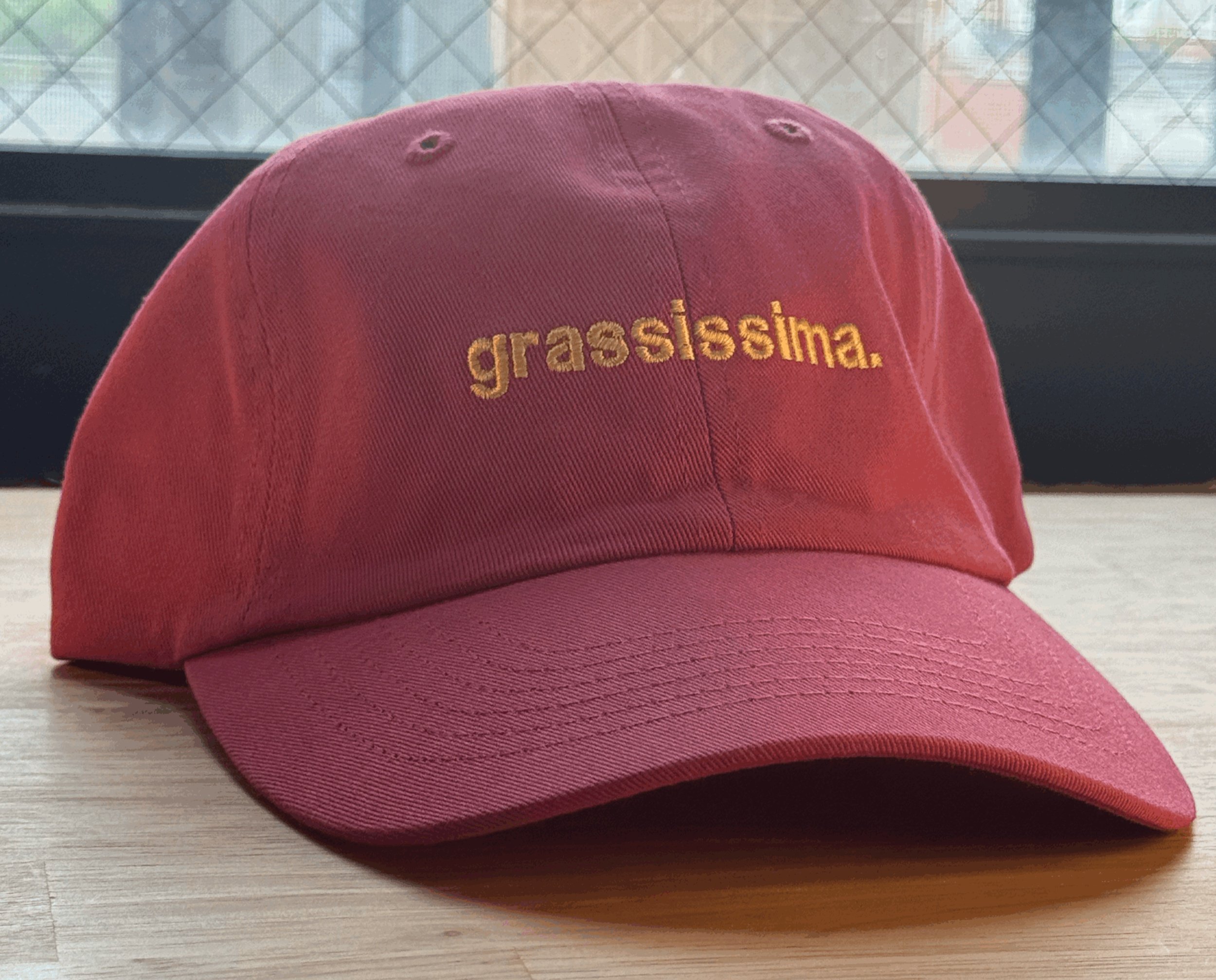 grassissima hat.