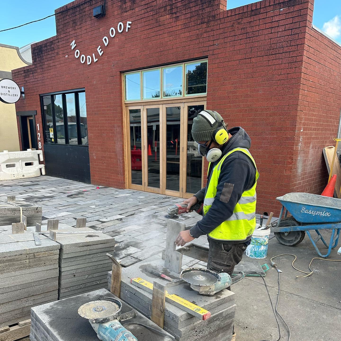 Busy few weeks with the Koroit Streetscape Redevelopment almost complete. We&rsquo;re looking forward to showcasing some exciting projects that are about to kick off ⚒️🌱

#landscape #landscaping #gardendesign #pools #poolpaving #warrnambool