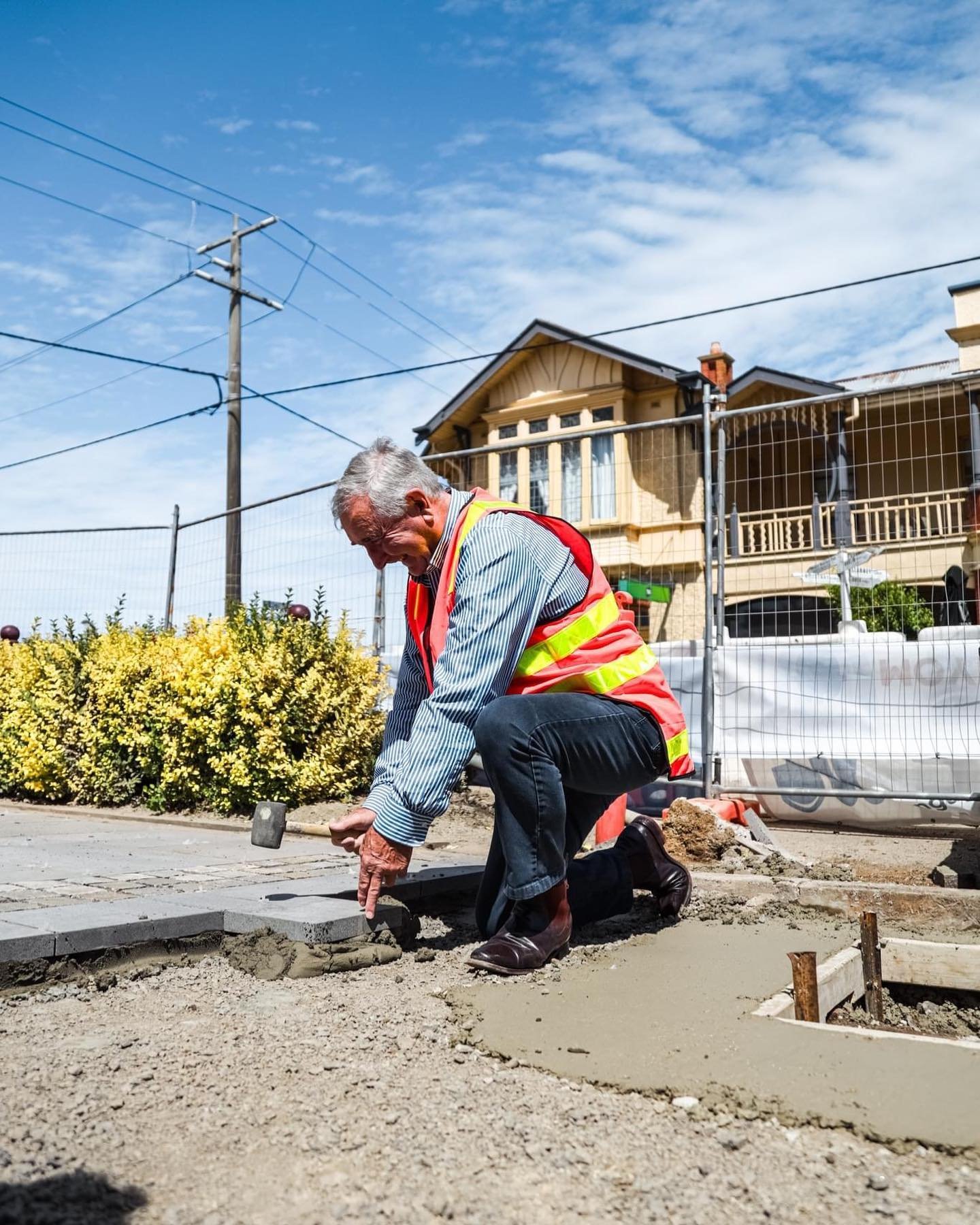Works have begun on the Koroit Township Renewal project. 

It was great to have Mayor Cr Ian Smith on site to lay one of the first pavers of this exciting project. 

@moyneshirecouncil
@bamstone_bluestone