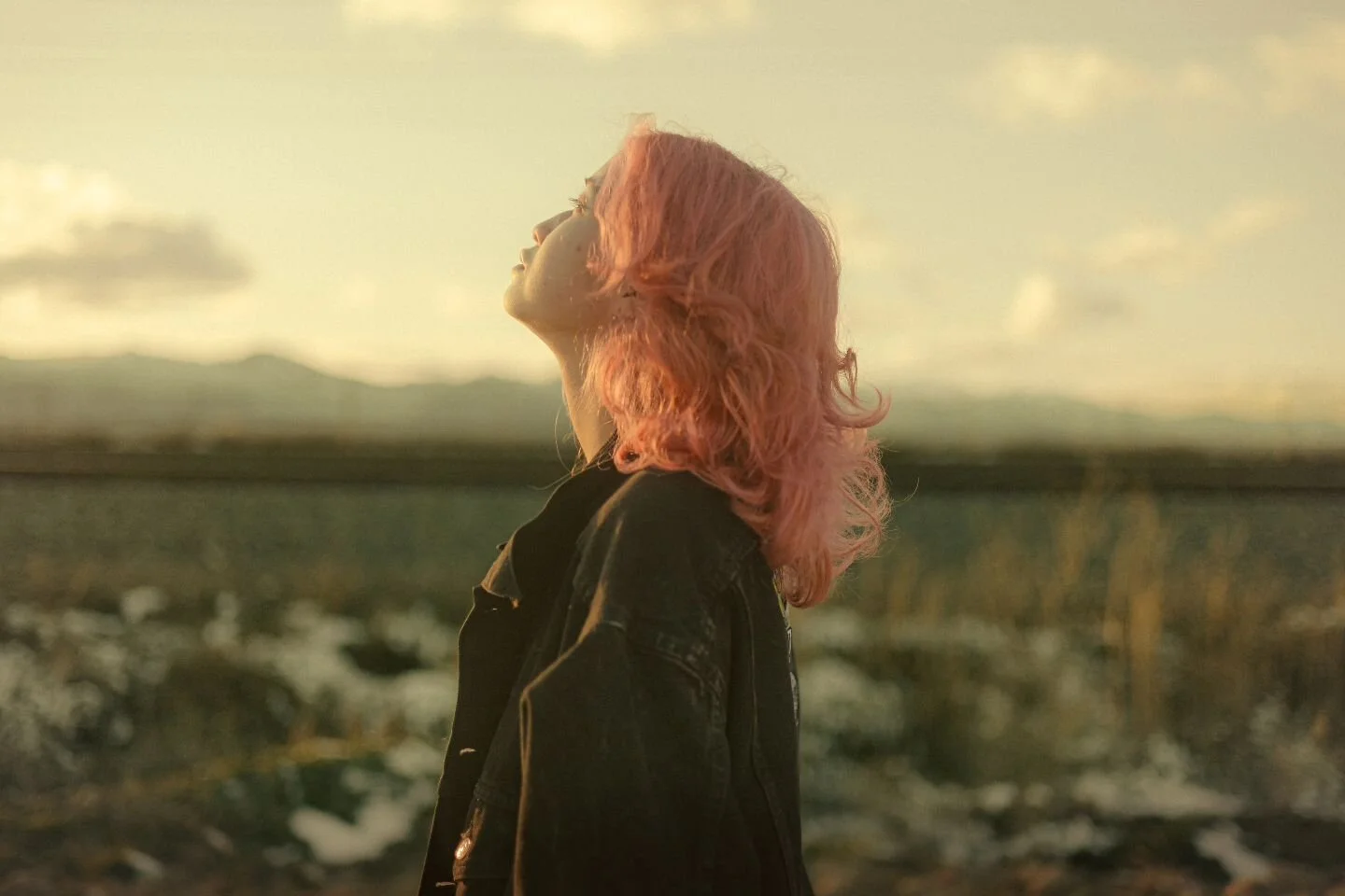 Take a moment.

A series of photos from a photoshoot 
with 
@venusvermillion_
.
.
.
.
#ThinkVeryLittle #somewheremag #somewhere #tonception #grain #cinematography #photography #theloadingmagazine #ourmag #cinematicmodeon #conceptmagazine #cinestill80
