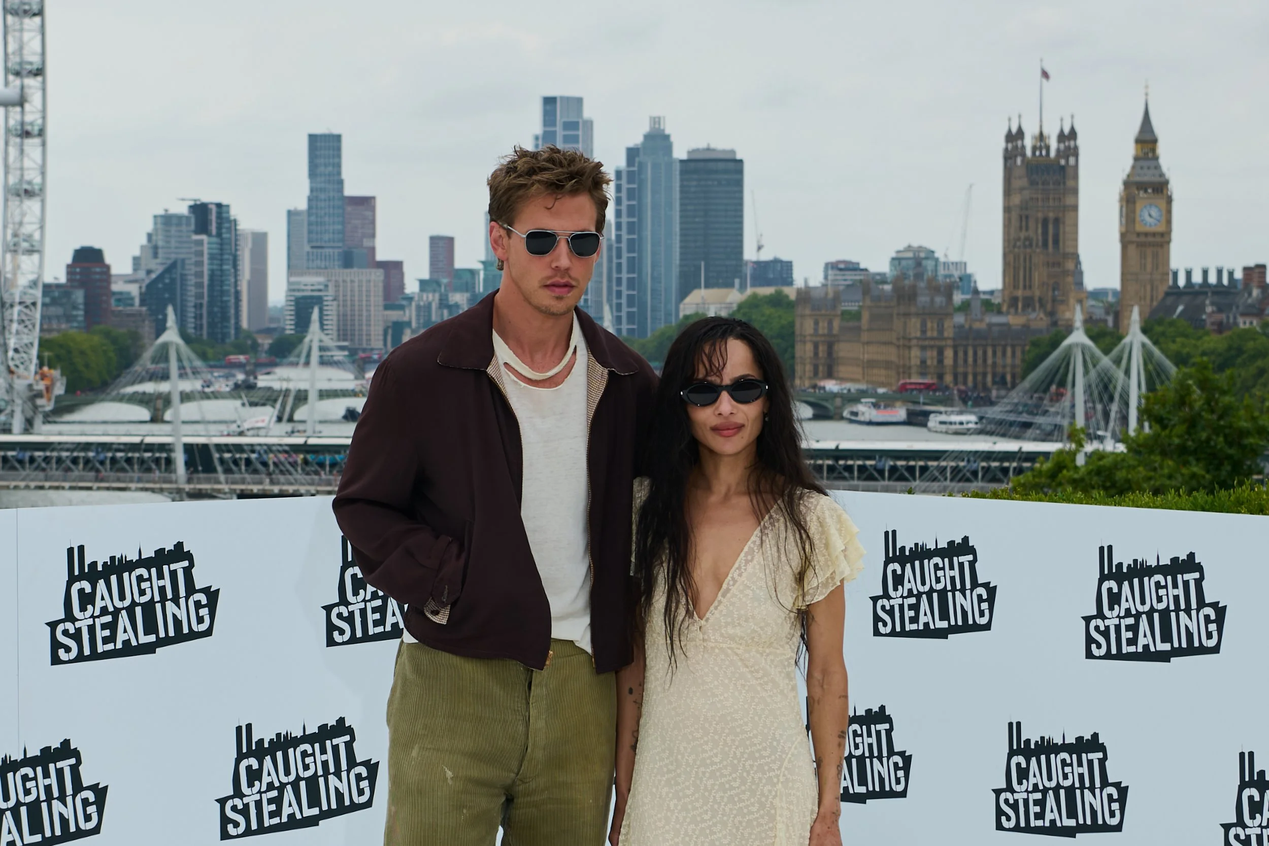 Austin Butler, Zoë Kravitz & Darren Aronofsky Hit London for Caught Stealing Photo Call