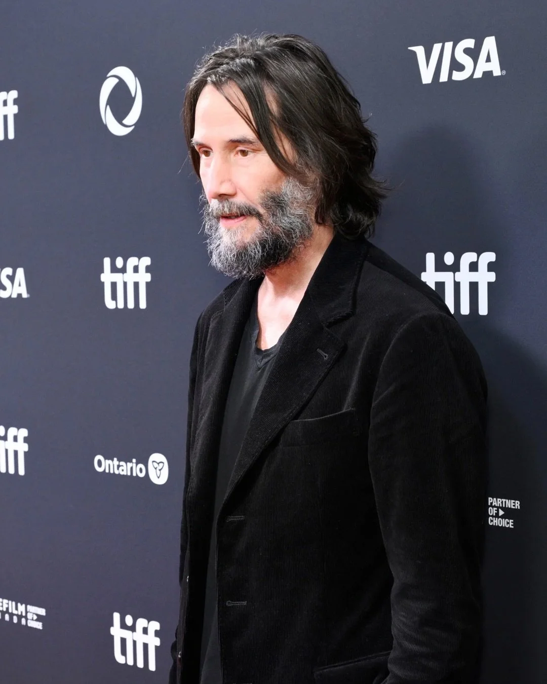 Aziz Ansari and Keanu Reeves hit the red carpet at Roy Thomson Hall for the world premiere of &lsquo;Good Fortune&rsquo; at #TIFF50.

Reeves returns to his comedy roots as the angel Gabriel in Ansari&rsquo;s directorial debut, joined by producers Ant