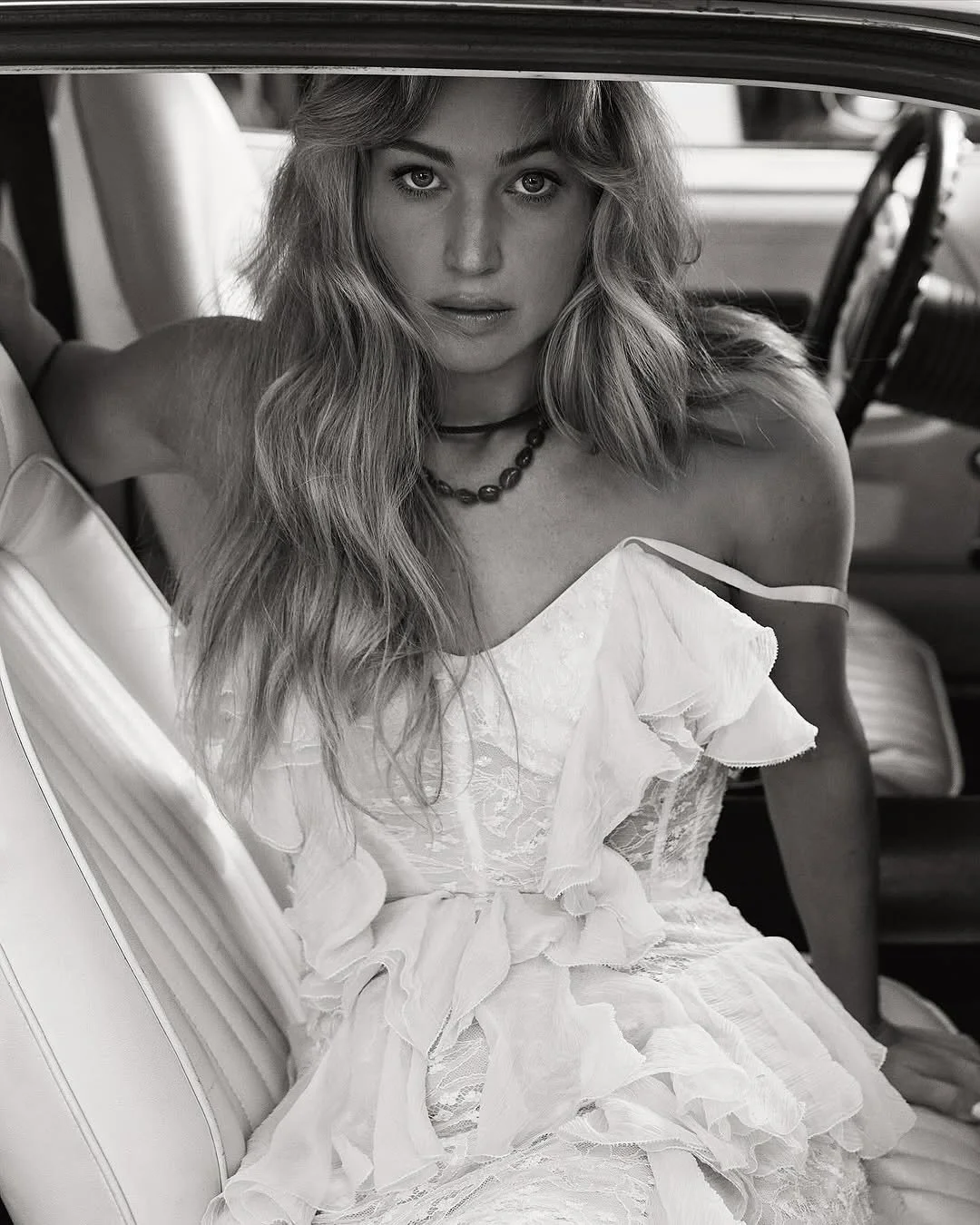 DYING over MY LOVE for these two!📸✨

Jennifer Lawrence &amp; Robert Pattinson for @vmagazine 2025Winter Issue. 

📸: @cassblackbird

ᴡᴀɴᴛ ᴛᴏ ᴊᴏɪɴ ᴛʜᴇ ɢʀᴏᴜᴘ?

ꜰᴏʟʟᴏᴡ 👉🏼 @thecinemagroup &amp; @thecinemagroupnews