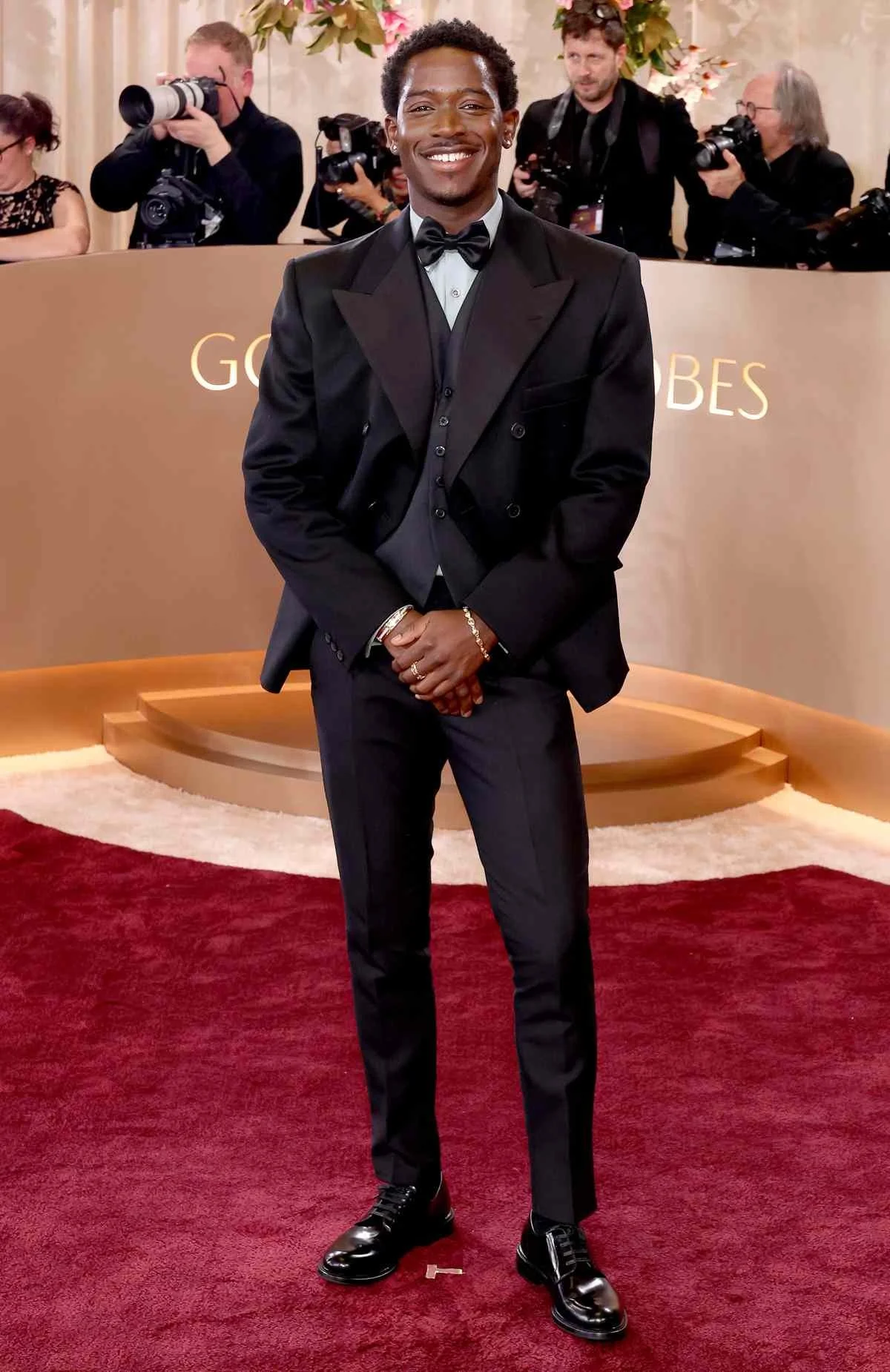 DamsonIdris-arrivals-golden-globes-2026-6a8f9ac8df0549eeaef2a2ba3135f86f.jpg