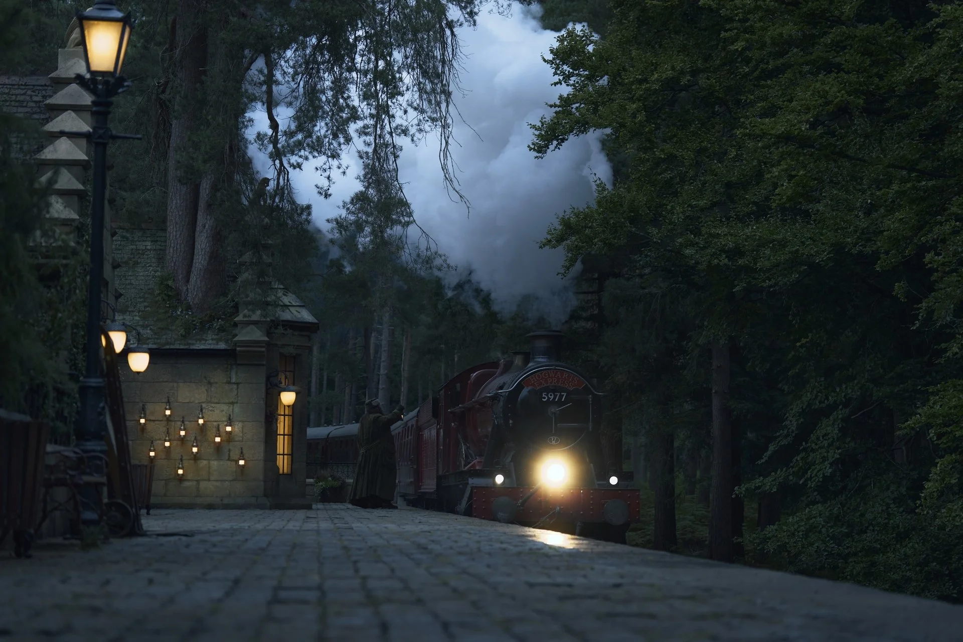 hogwarts-express.jpg