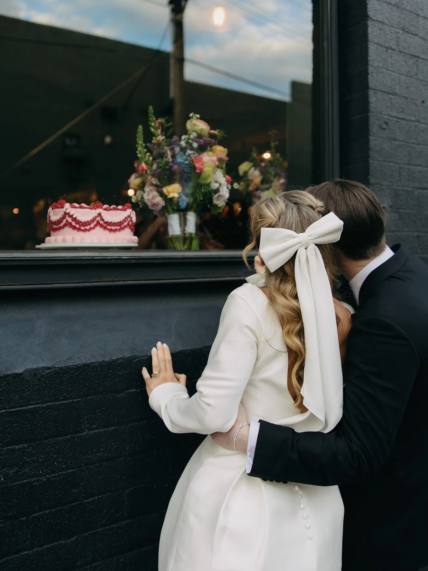 A sweet sneak peek from Sam &amp; Georgia&rsquo;s dreamscape of a wedding yesterday at @rupertonrupert with sweet treat cameo in the window by @misstrixiedrinkstea 🍰
&hellip;More to come, obvs💖

The crew -
Celebrant:  Stephanie Hall &lsquo;Celebrat