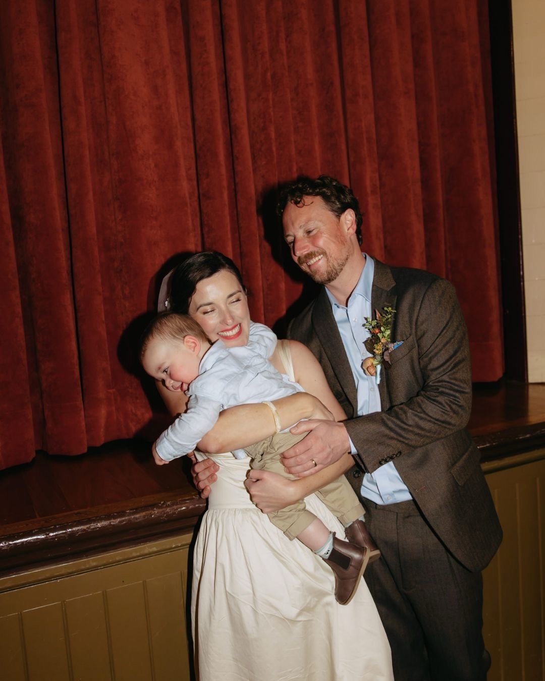 Emma &amp; Sam💘💘 Just a coupla cute creatives getting married in a country bumpkin town with a vintage flair and heaps of personality! We had every season in one day and it was a wild ride but oh so darling, from brollies &amp; bubs to dancing in t