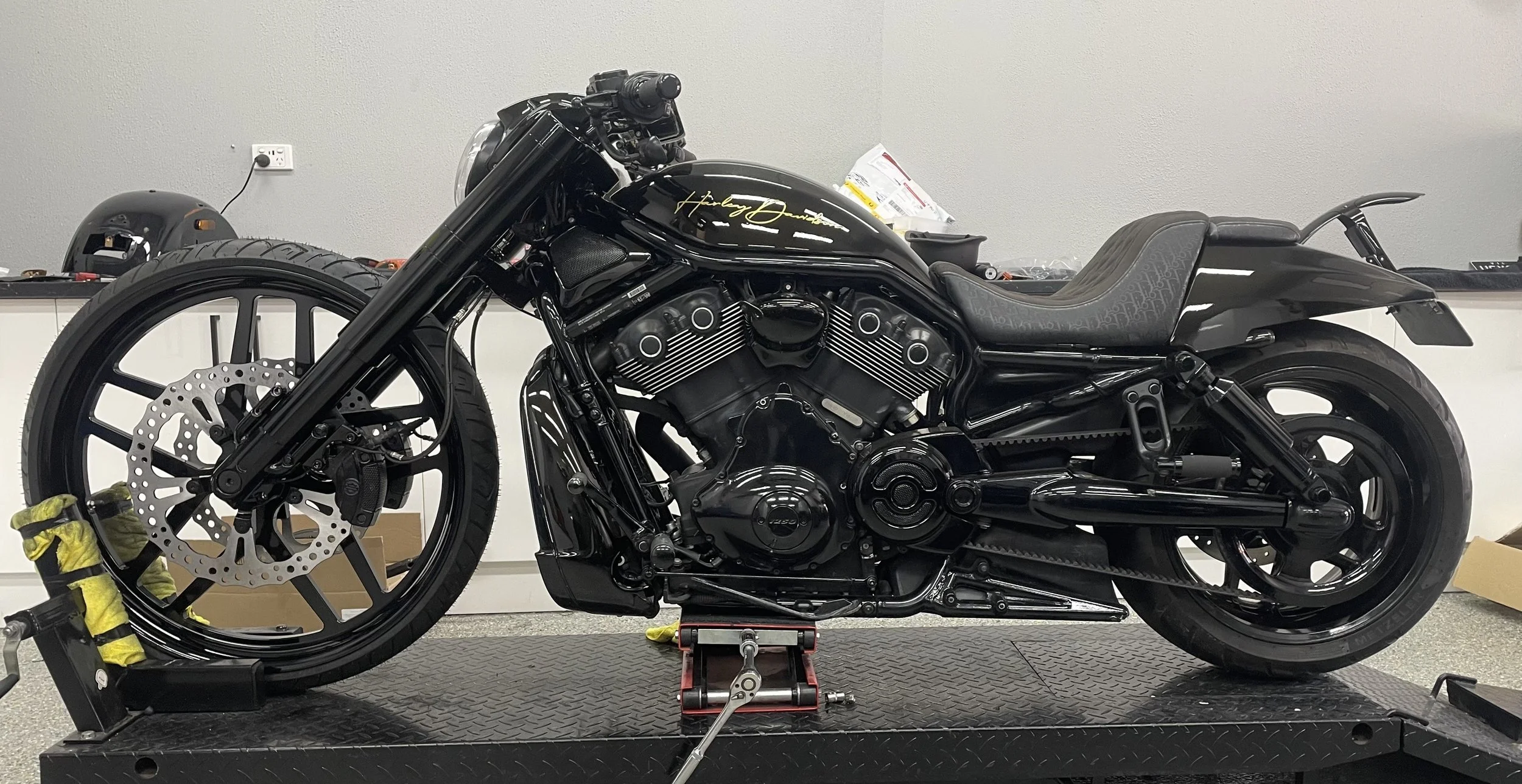 6 Piece Black Bike #1.jpeg