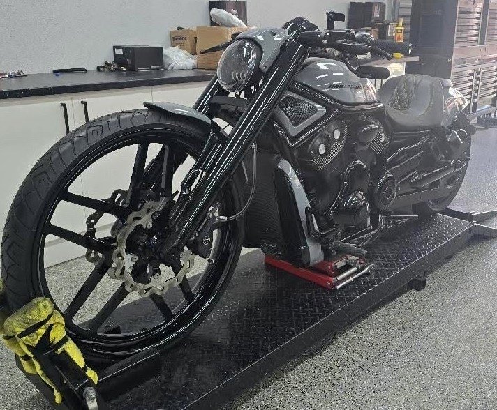 6 Piece Grey Bike #2.jpeg