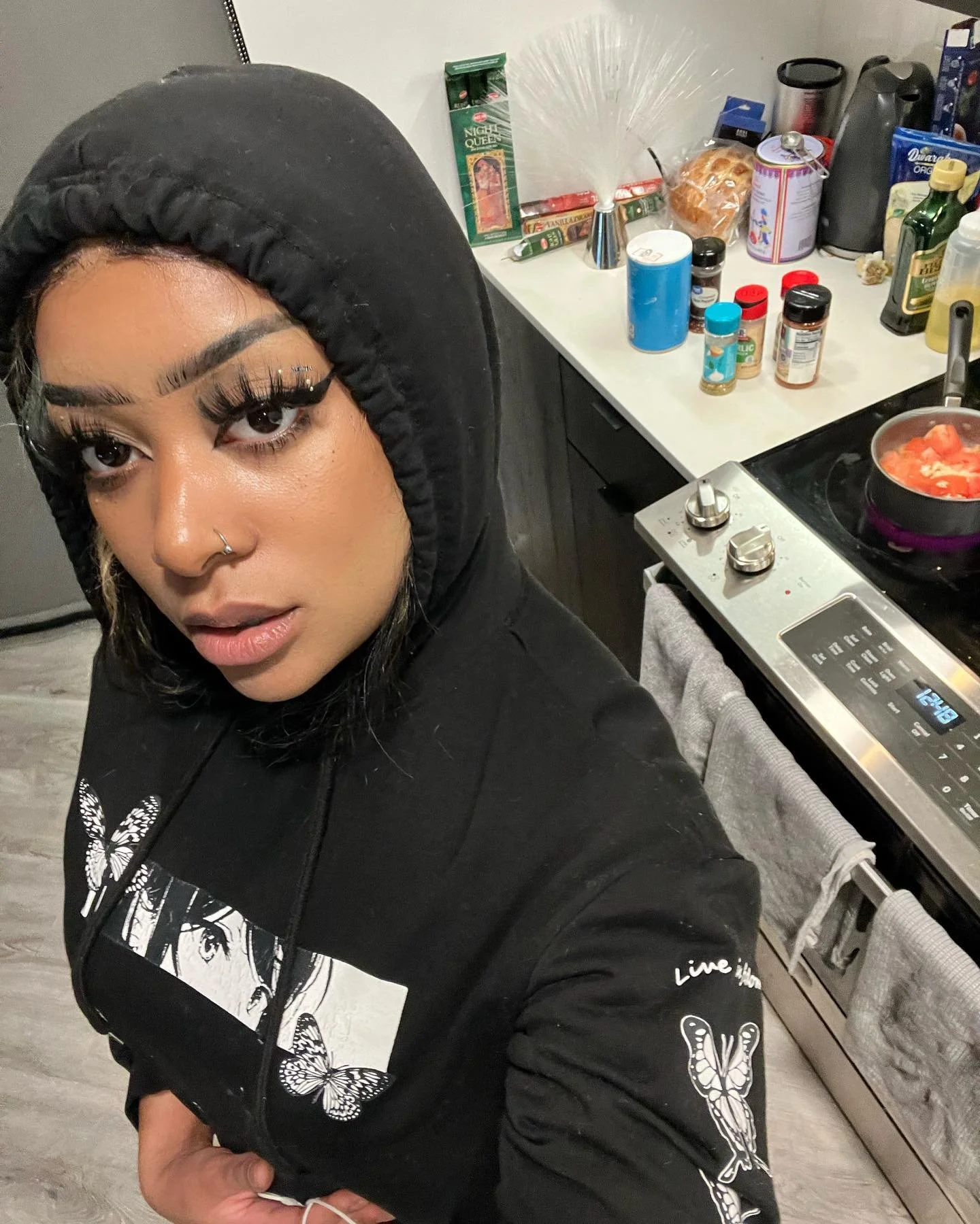 Real housewives of San Francisco (jk lol)
.
.
.
#altblackgirl #alternativegirl #alternativeblackgirl