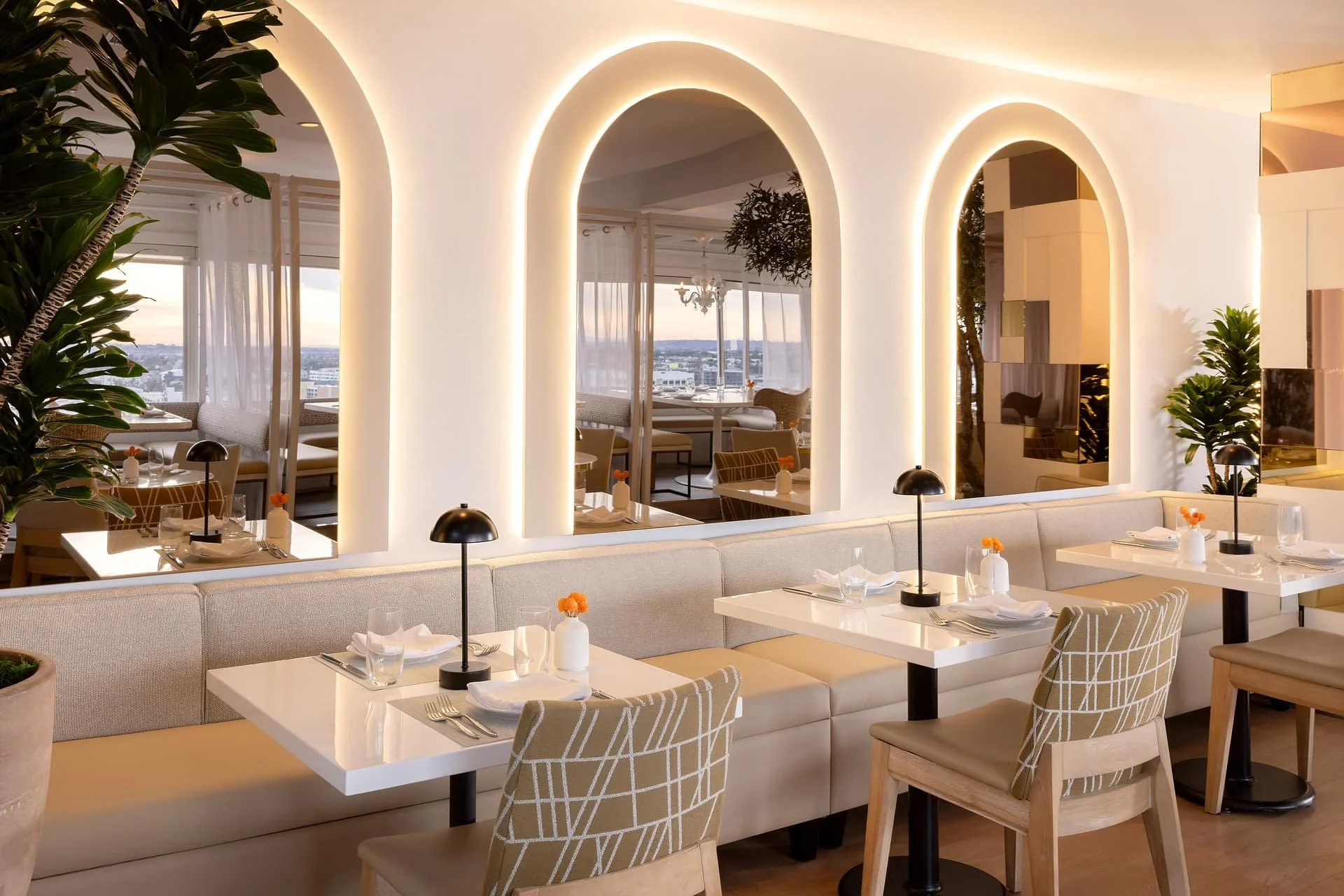 Filmland-H-Hotel-Restaurant-Arch.jpg