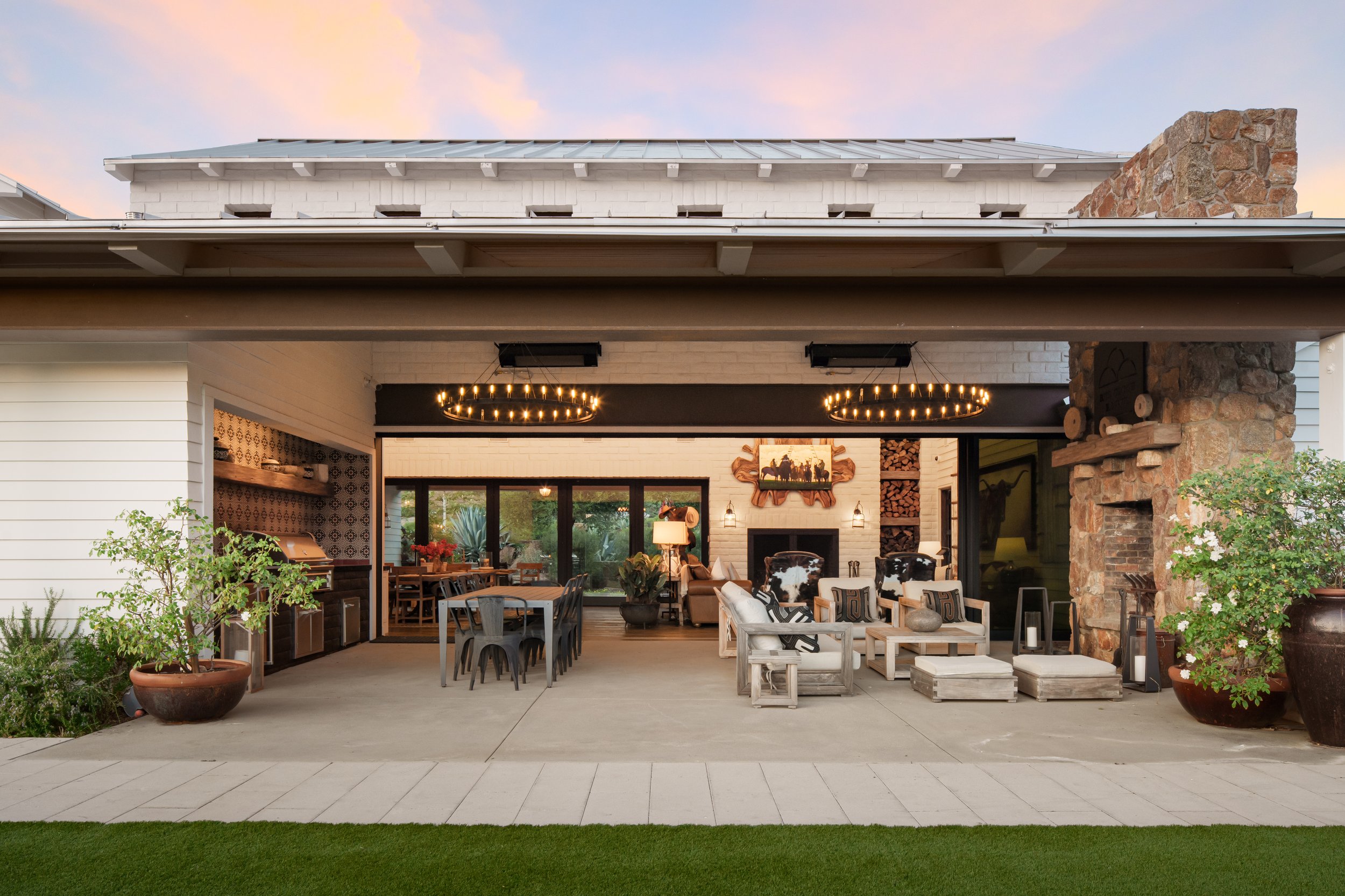Filmland-RCRanch-house-exterior-patio-3.jpg