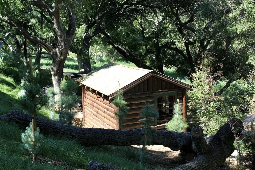 Filmland-Golden Summit-Cabin-13.jpeg