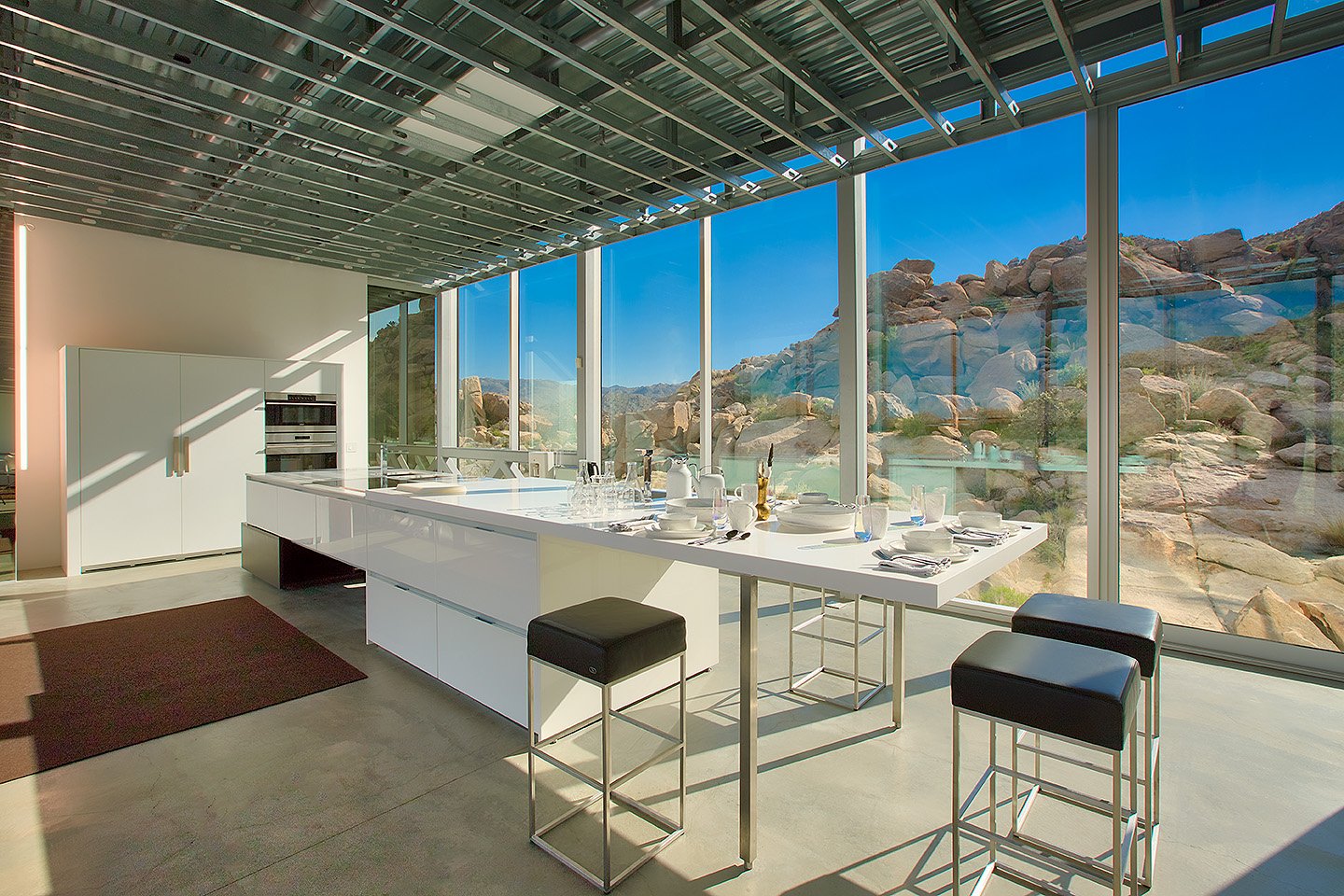 Filmland-Invisible-House-Joshua-Tree-52-kitchen-3.jpeg