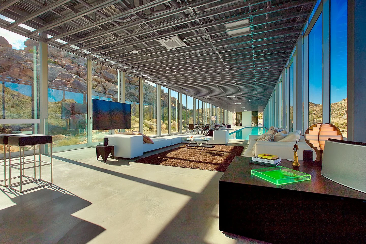 Filmland-Invisible-House-Joshua-Tree-38-pool-3.jpeg