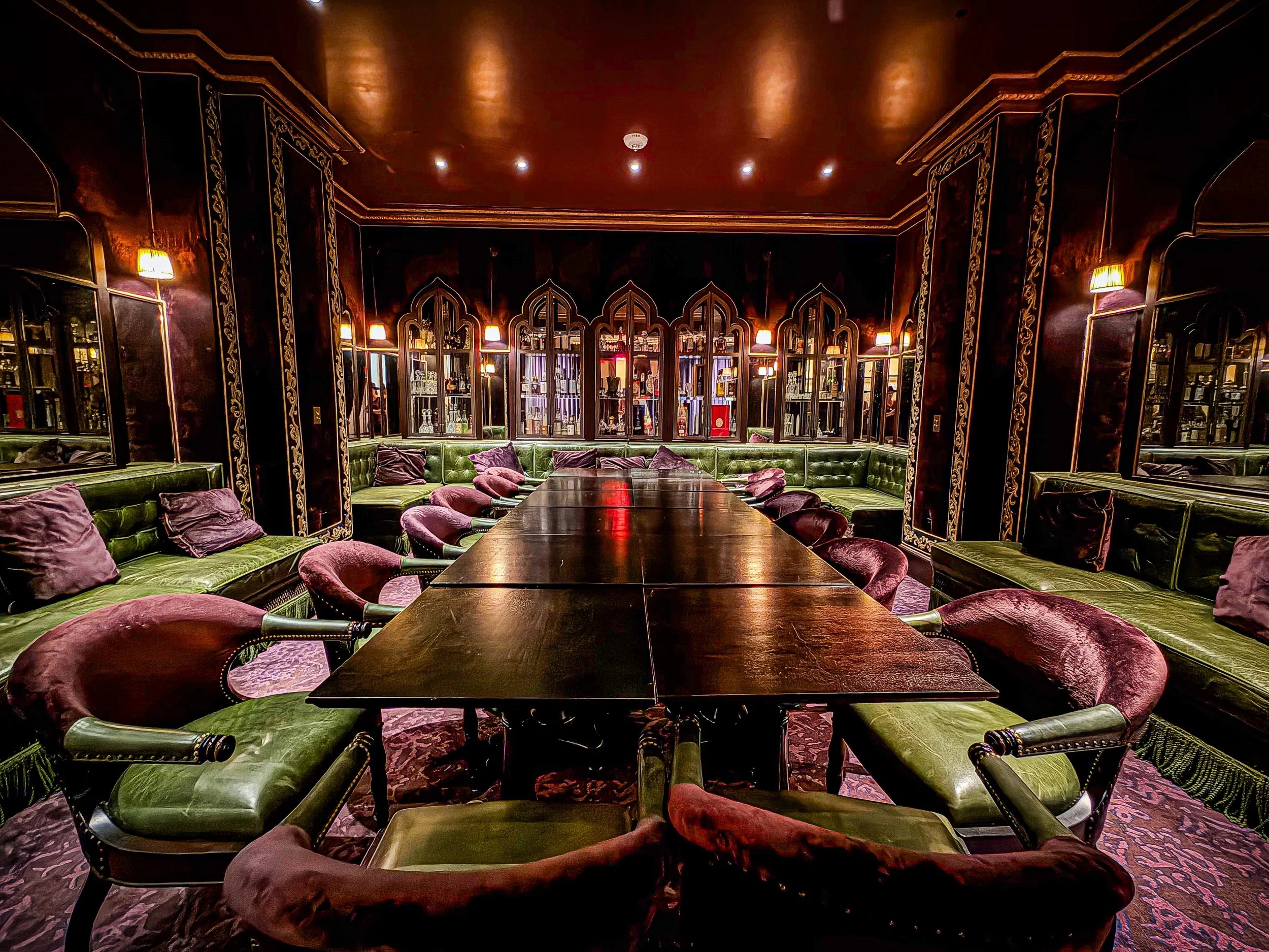 Filmland-Bella-Hotel-DTLA-private-velvet-room-4.jpg