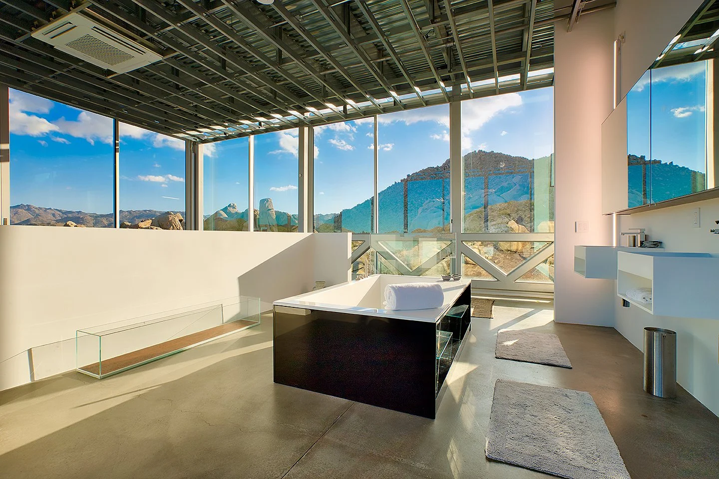 Filmland-Invisible-House-Joshua-Tree-73-bathroom-8.jpeg